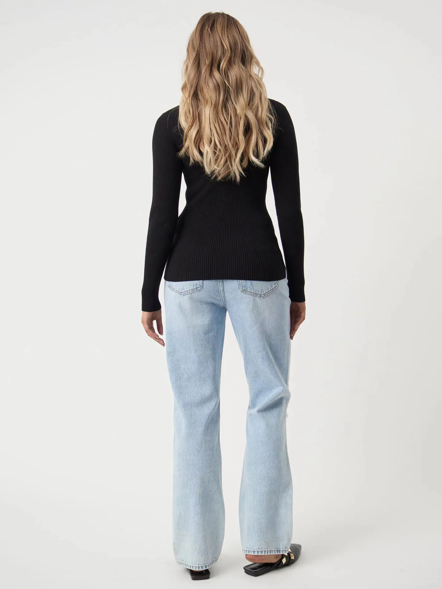 Wish Hot Selling Foreign Trade Y2K Autumn And Winter Women's V-Neck Long Sleeve  Style Threaded Button Solid Color Bm Top display picture 28