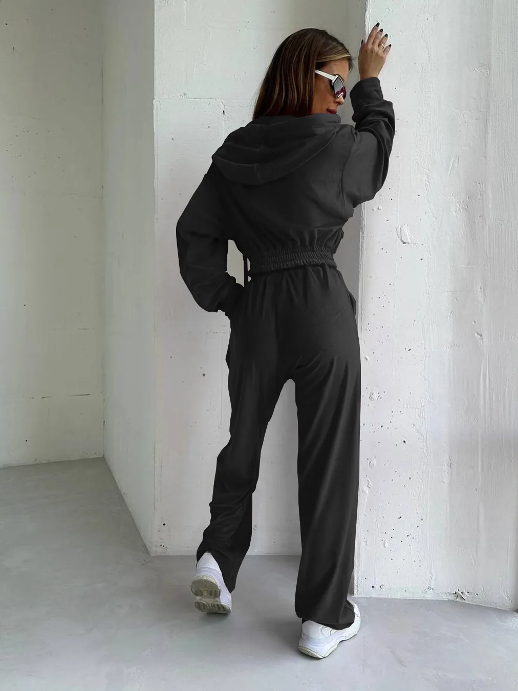 Silver Fox Velvet Hooded Sweater Suit  Autumn And Winter Fashion Waist Short Coat Pants Two-piece Set display picture 28