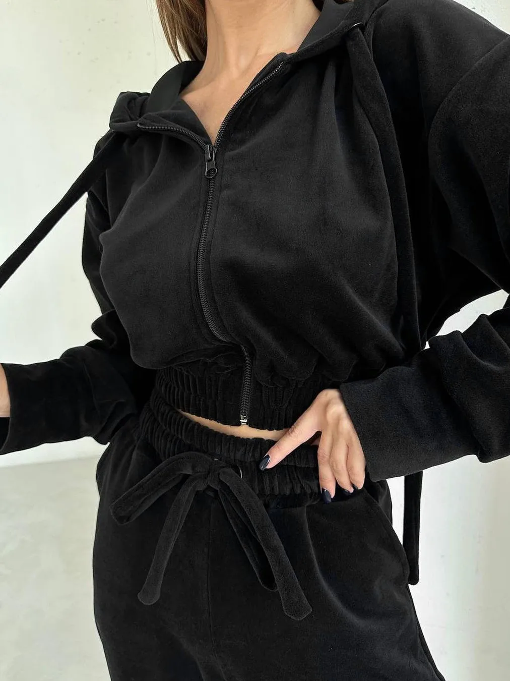 Silver Fox Velvet Hooded Sweater Suit  Autumn And Winter Fashion Waist Short Coat Pants Two-piece Set display picture 29