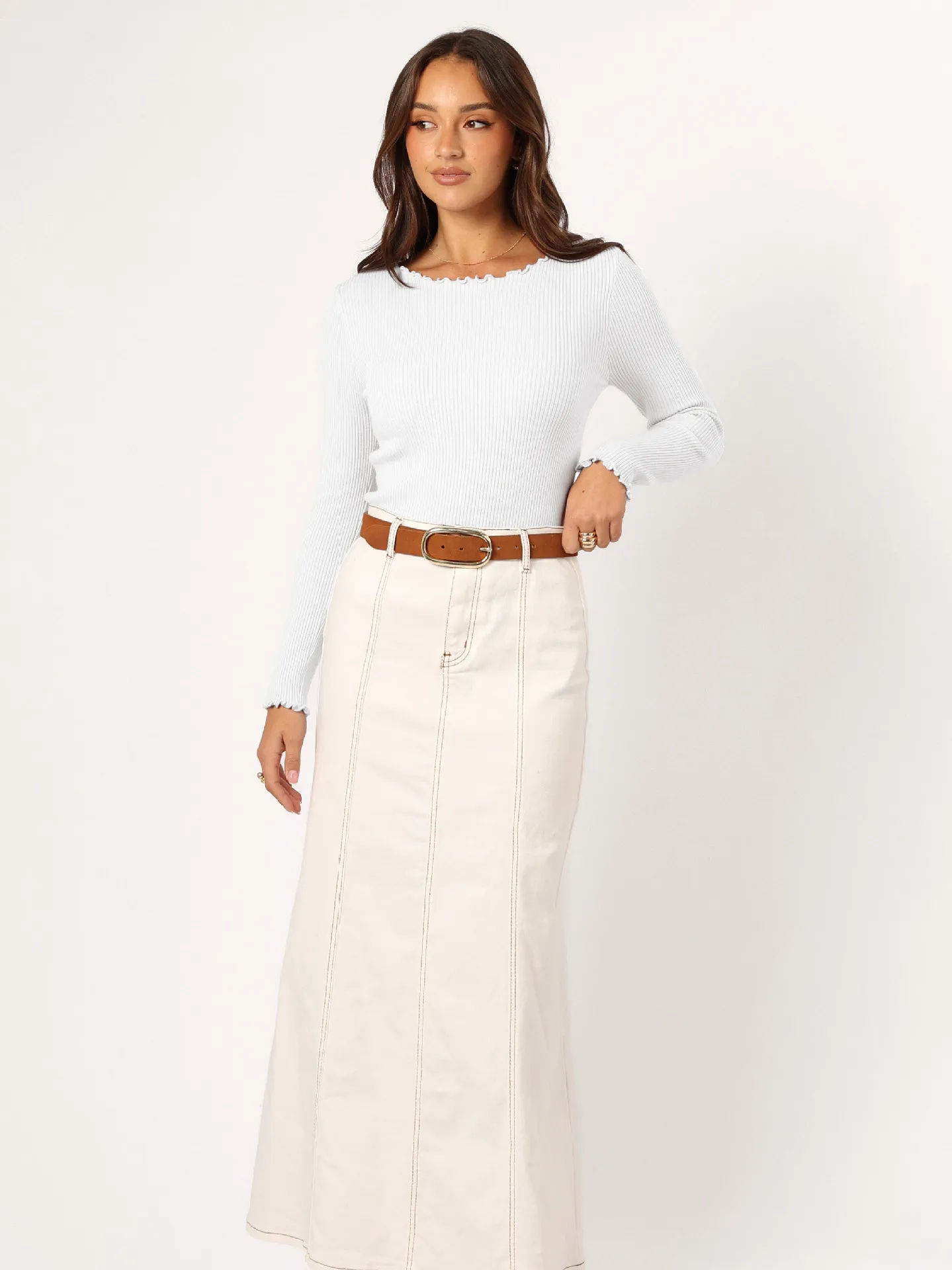 Fashion  Round Neck Lace Solid Color Slim-fit Simple Commuting Elegant Slim Look Long Sleeve Inner Top display picture 23