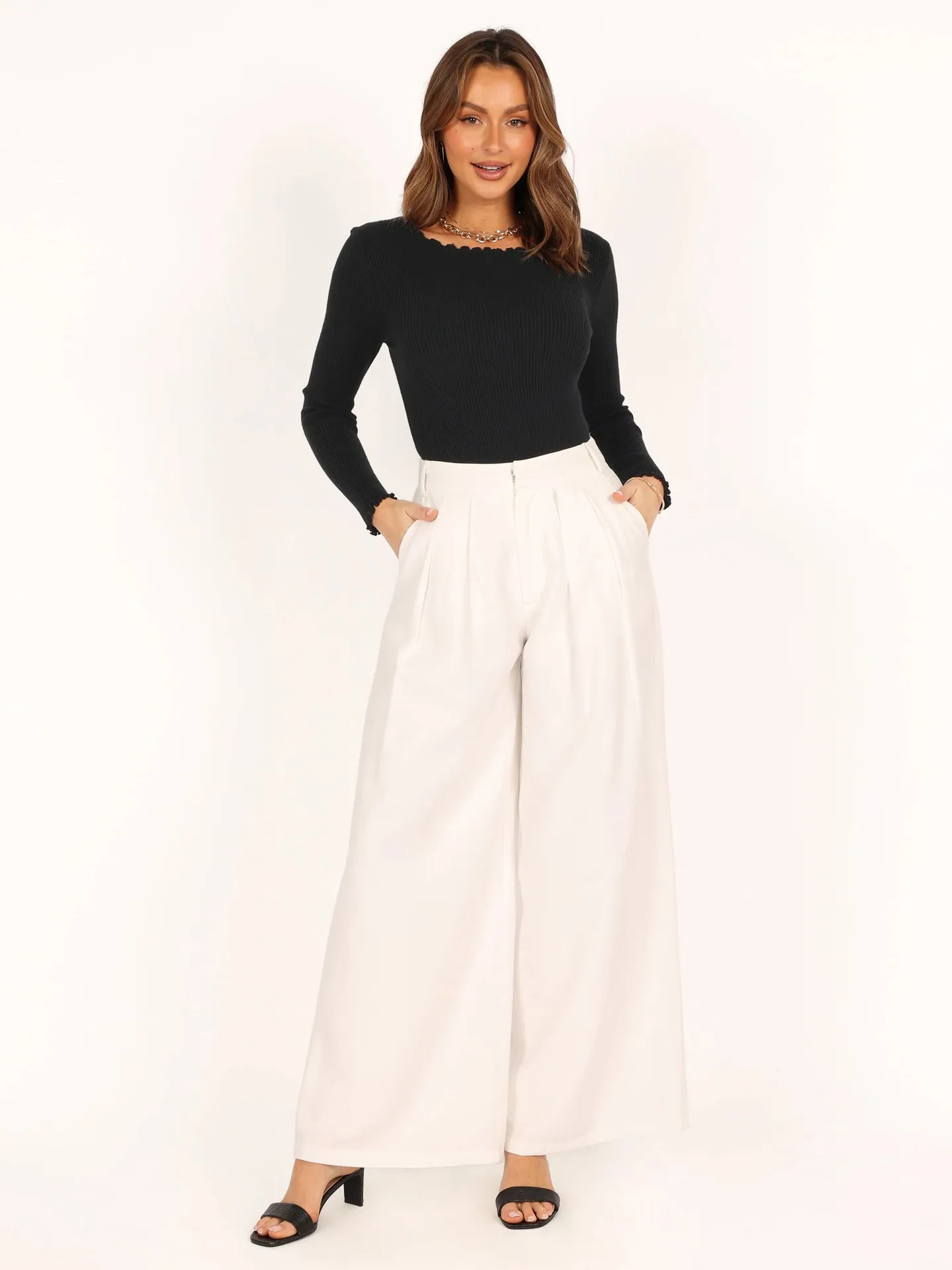 Fashion Threaded Solid Color Long Sleeve Knitted Top Round Neck Lace Warm 24 Explosions Inner T-Shirt display picture 28