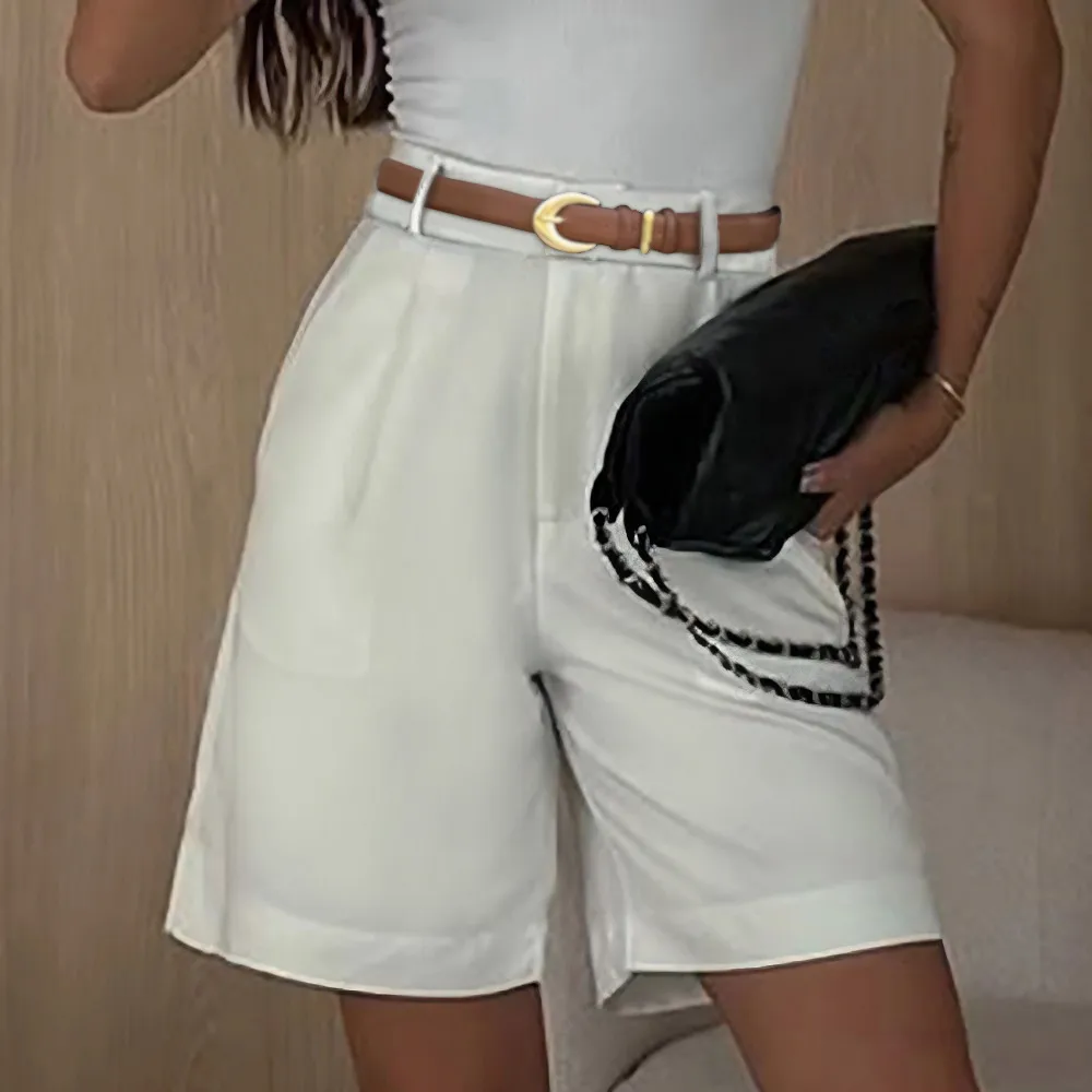 Women's Holiday Street Simple Style Classic Style Solid Color Shorts display picture 1