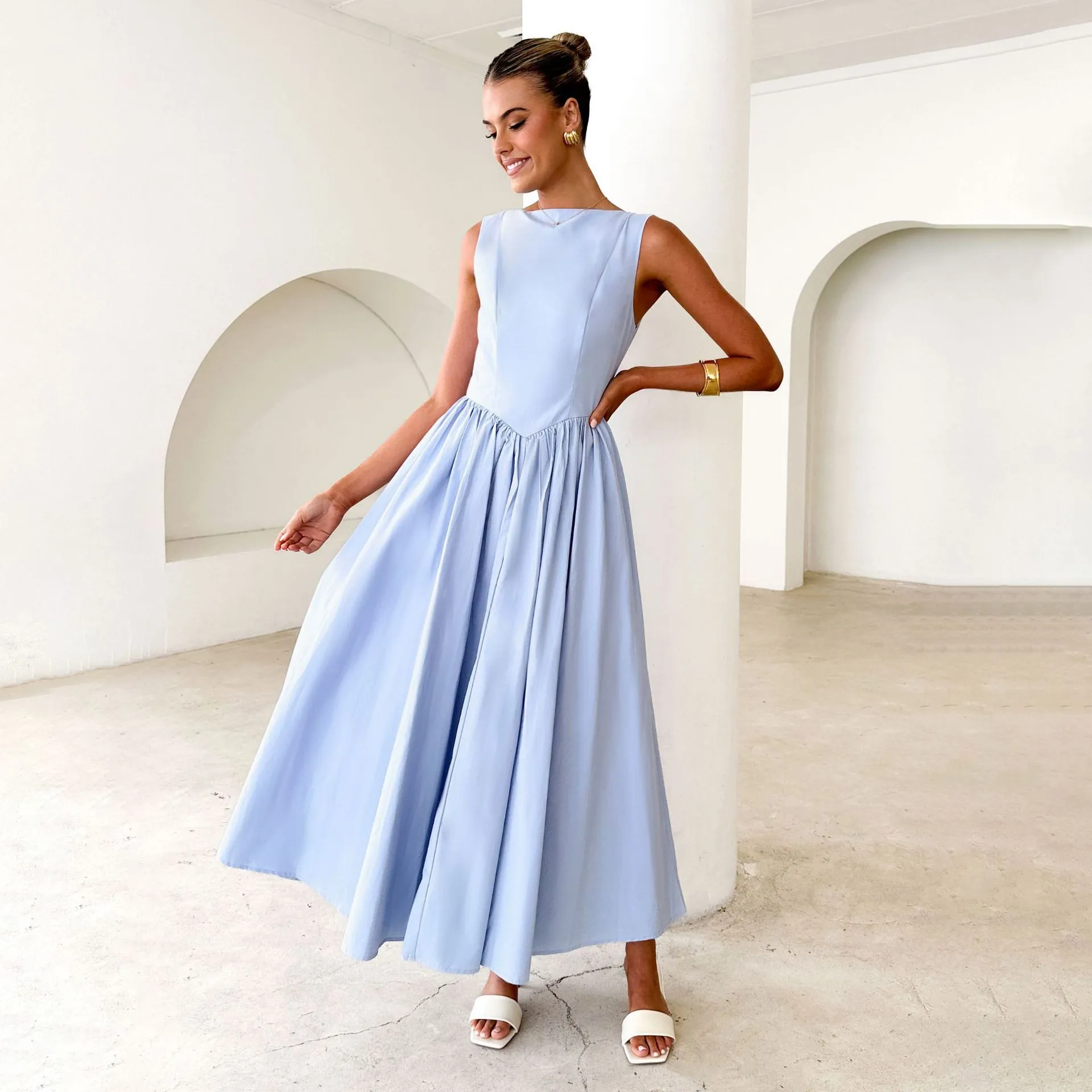 New Spring And Summer   Foreign Trade Women's Clothing  Backless Pleated Solid Color Sleeveless Dress Women display picture 34