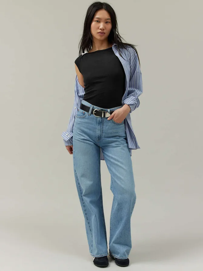 Designed   Spring And Summer New Fashion Trend Solid Color Shoulder T-shirt Bow Decoration Slim Top display picture 13