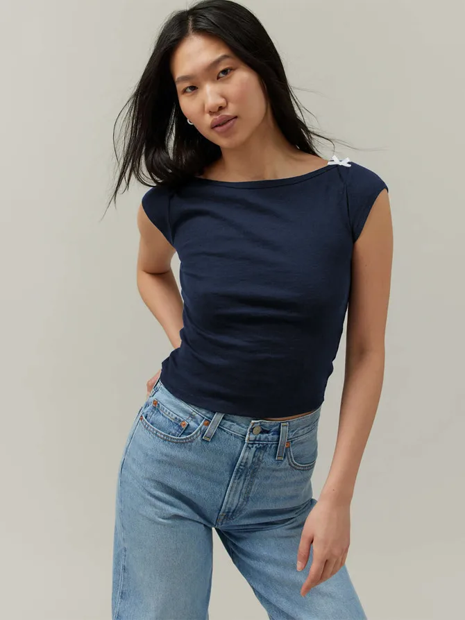 Designed   Spring And Summer New Fashion Trend Solid Color Shoulder T-shirt Bow Decoration Slim Top display picture 26