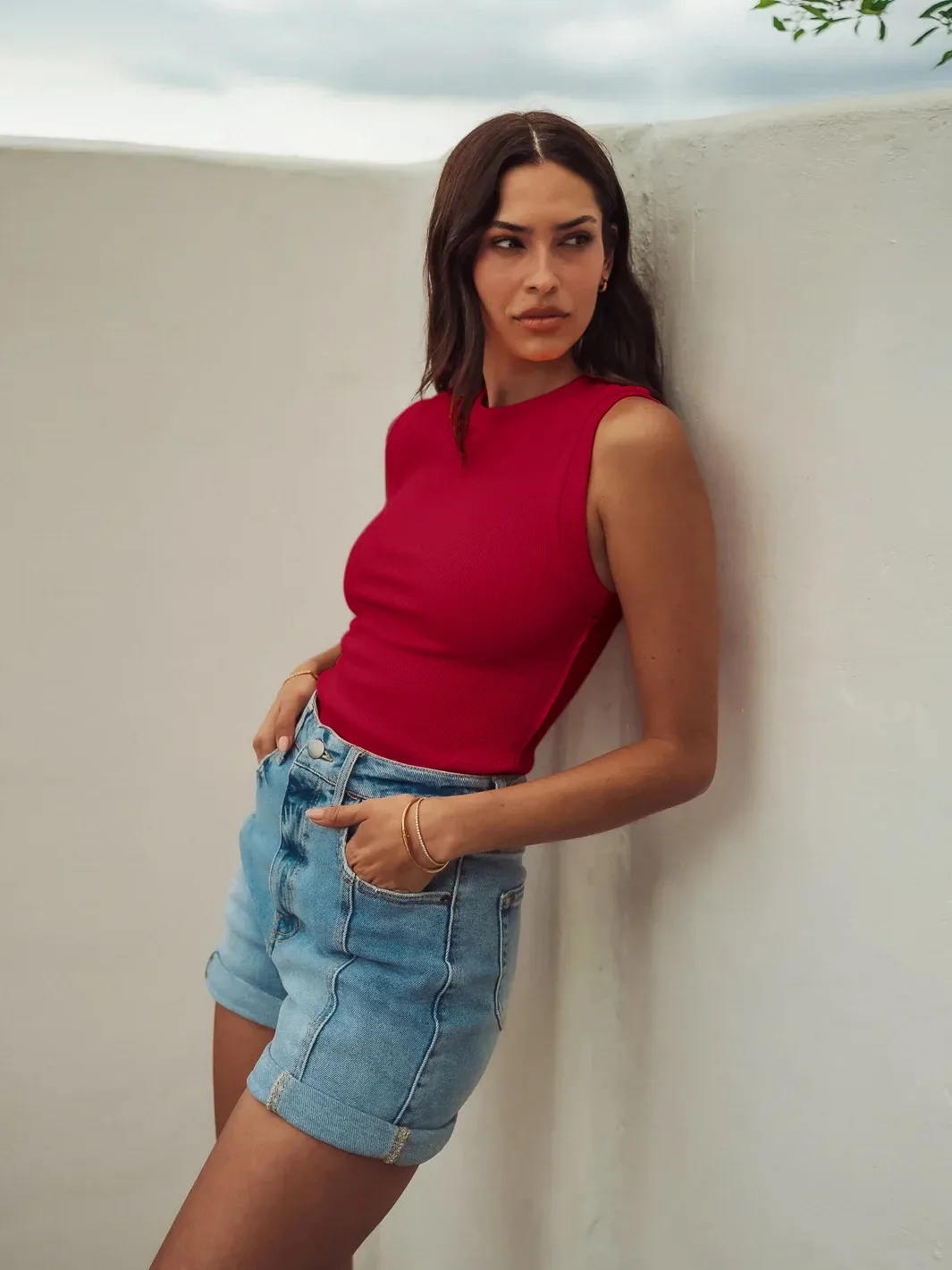 Foreign Trade  Women's  Spring And Summer New Explosions Y2K Spice Girls Solid Color Sleeveless Threaded Round Neck Vest display picture 2
