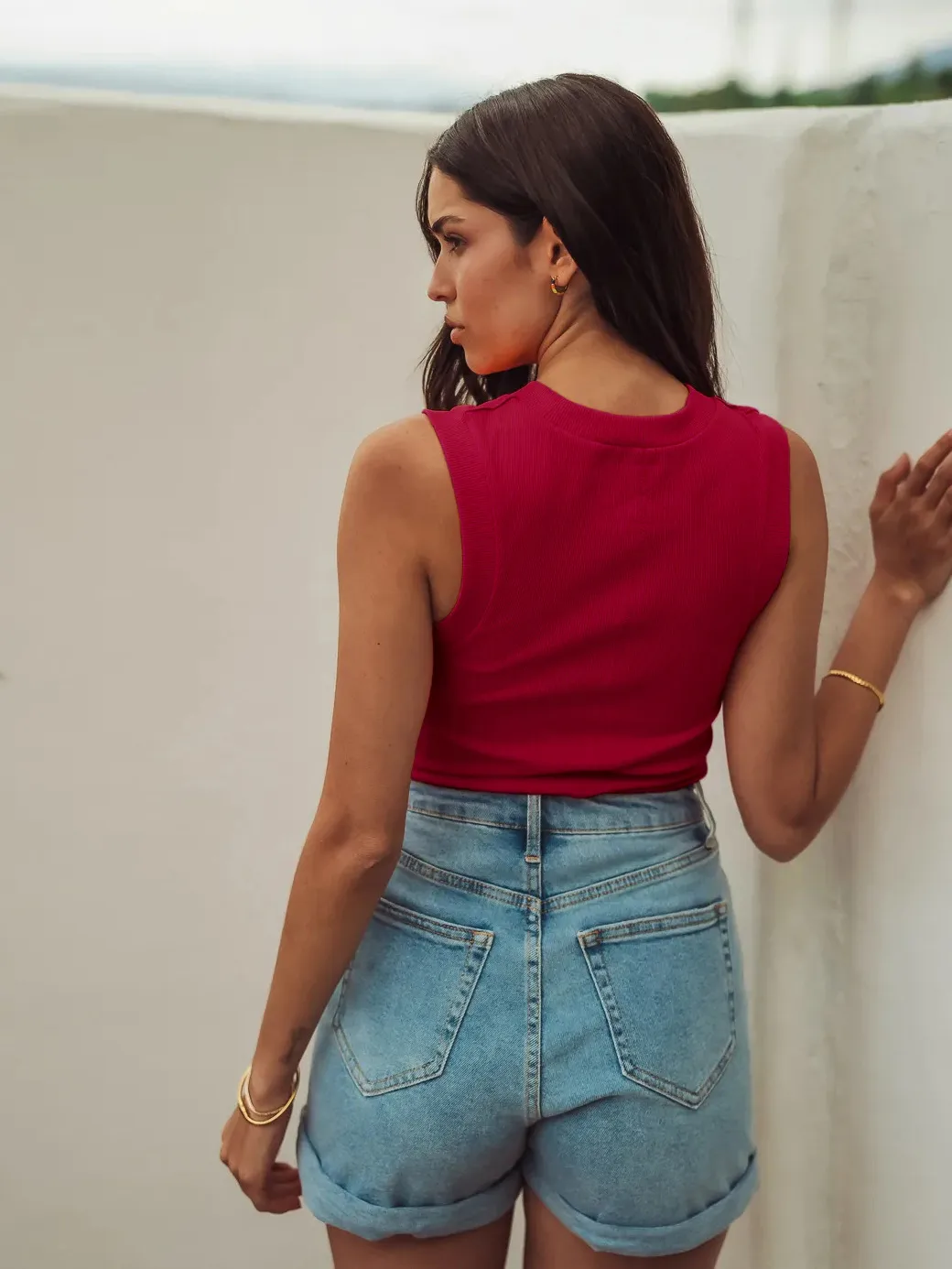 Designed   Spring And Summer New Explosions Y2K Solid Color Slim Fit Thread Sleeveless Outer Wear Vest Top Women display picture 5