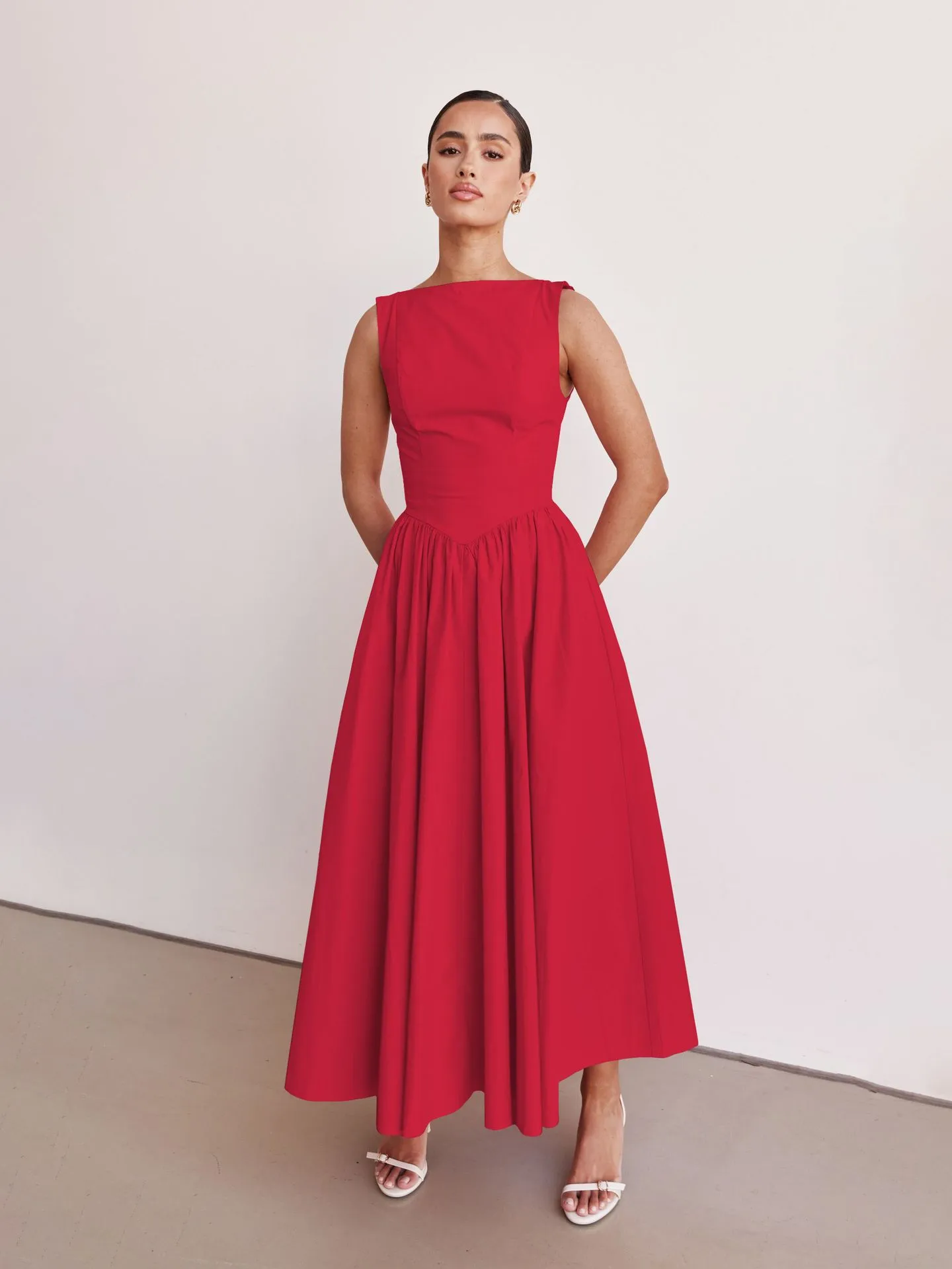 New Spring And Summer   Foreign Trade Women's Clothing  Backless Pleated Solid Color Sleeveless Dress Women display picture 36