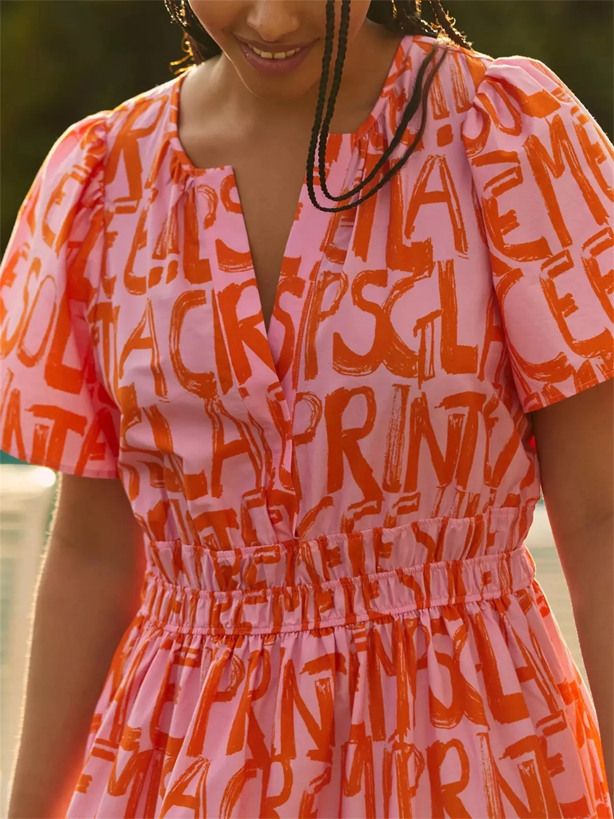 Spring And Summer New  Bohemian Style Elastic Waist V-neck Retro Digital Printing Dress display picture 12
