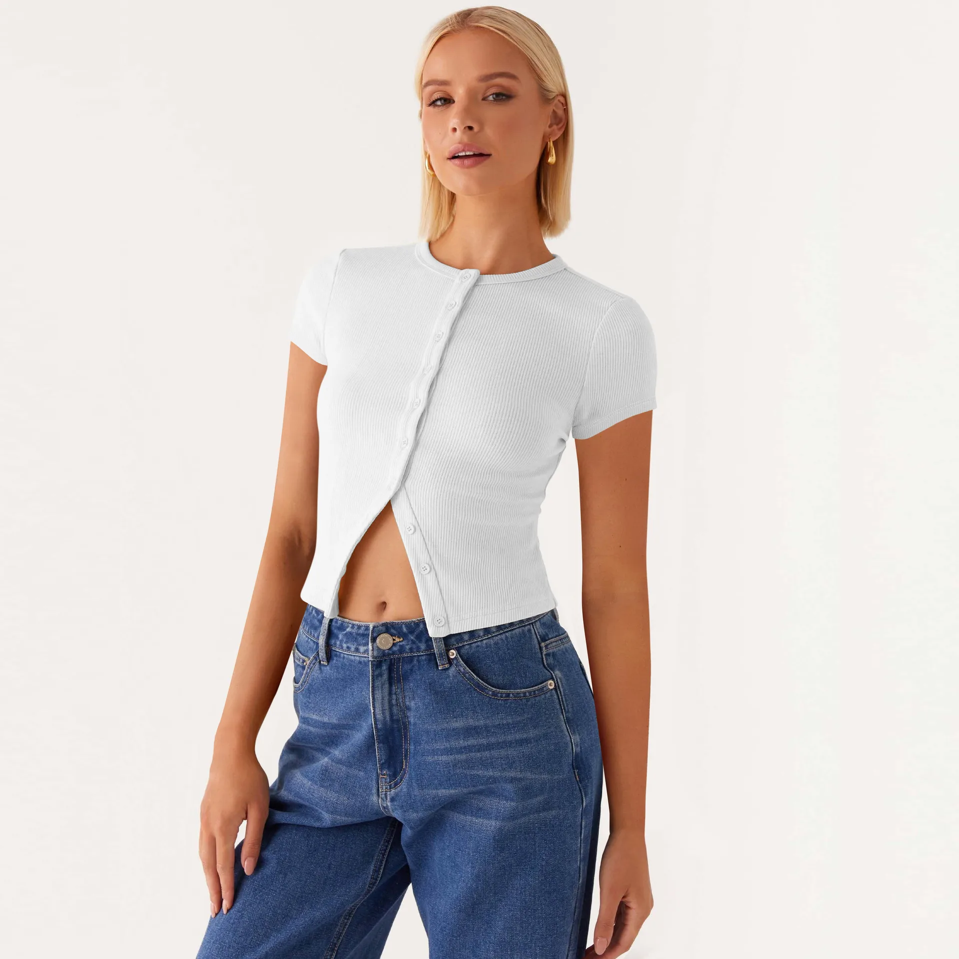 Spring And Summer New Thread Solid Color Round Neck Knitted Short-sleeved Cardigan High-end T-shirt For Women display picture 13