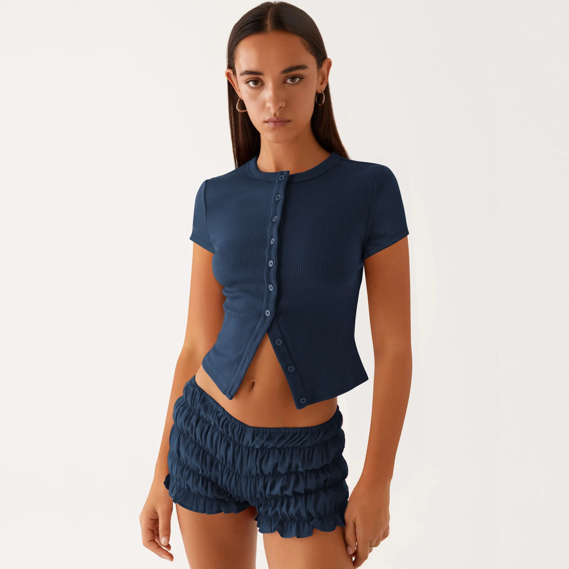 Spring And Summer New Thread Solid Color Round Neck Knitted Short-sleeved Cardigan High-end T-shirt For Women display picture 19