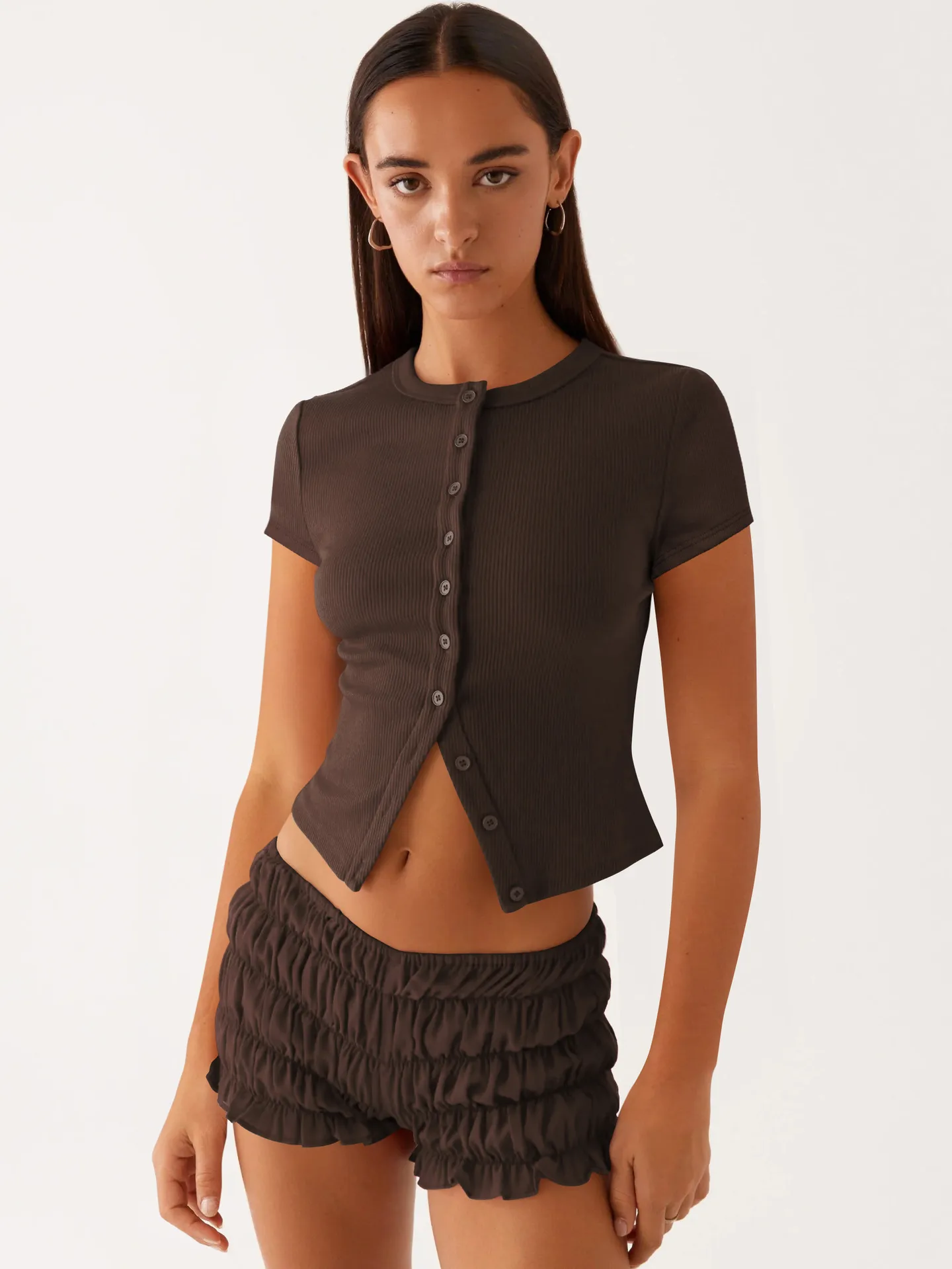 Spring And Summer New Thread Solid Color Round Neck Knitted Short-sleeved Cardigan High-end T-shirt For Women display picture 20
