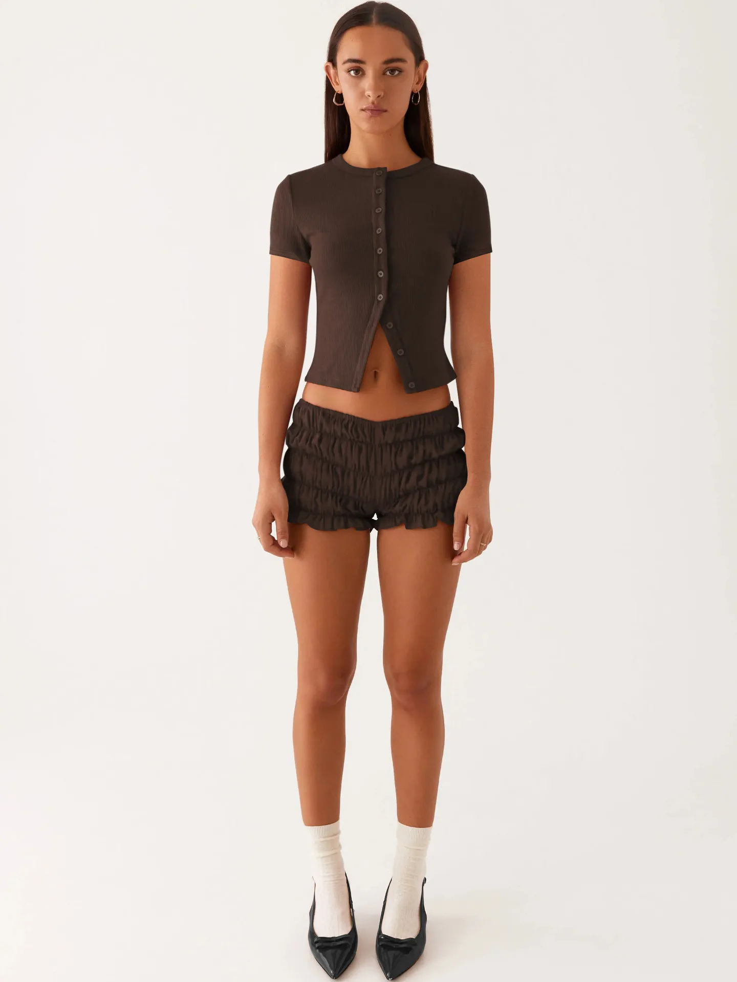Spring And Summer New Thread Solid Color Round Neck Knitted Short-sleeved Cardigan High-end T-shirt For Women display picture 23