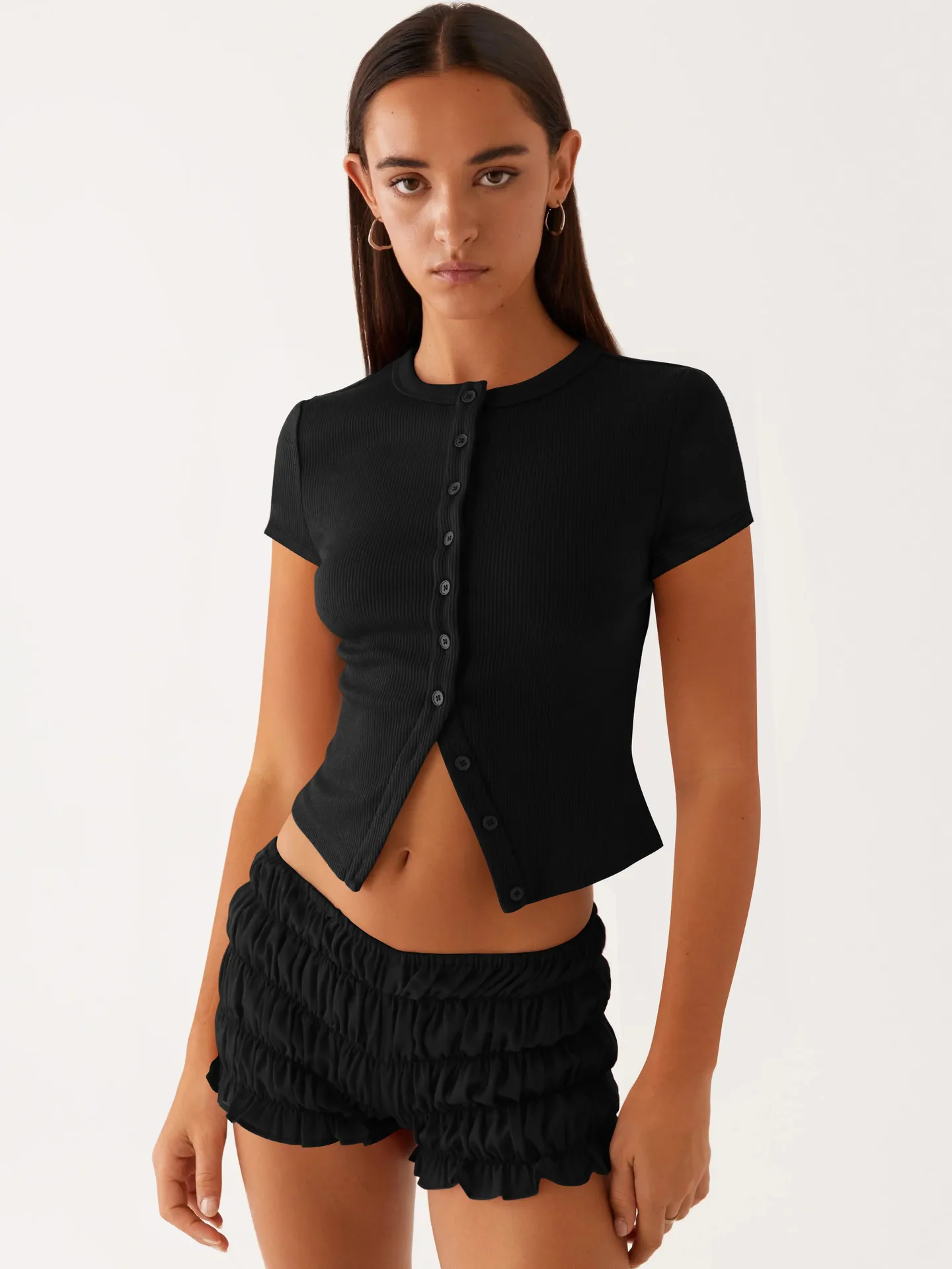 Spring And Summer New Thread Solid Color Round Neck Knitted Short-sleeved Cardigan High-end T-shirt For Women display picture 26