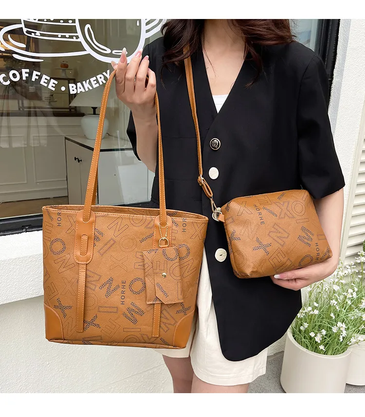 Women's Foreign Trade Bags  New Shoulder Bag Retro Fashion Casual Tote Bag Women's Simple Large Capacity Handbag display picture 1
