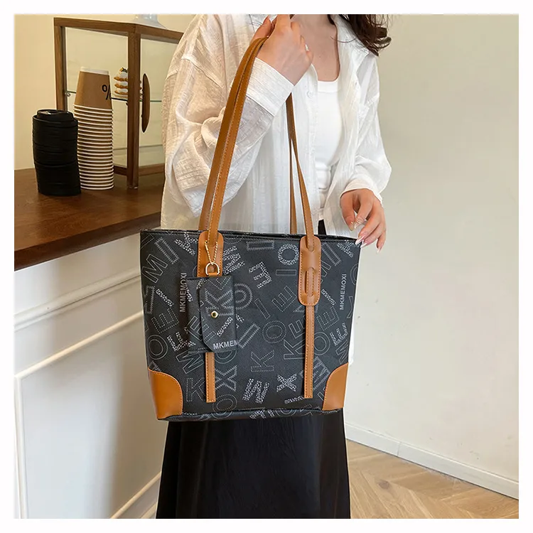 Women's Foreign Trade Bags  New Shoulder Bag Retro Fashion Casual Tote Bag Women's Simple Large Capacity Handbag display picture 8