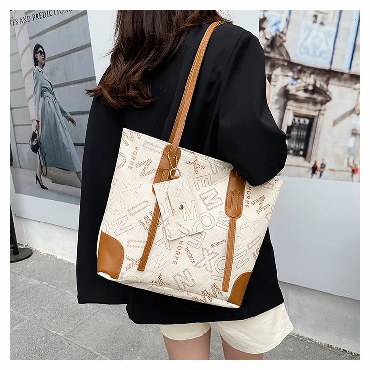 Women's Foreign Trade Bags  New Shoulder Bag Retro Fashion Casual Tote Bag Women's Simple Large Capacity Handbag display picture 9