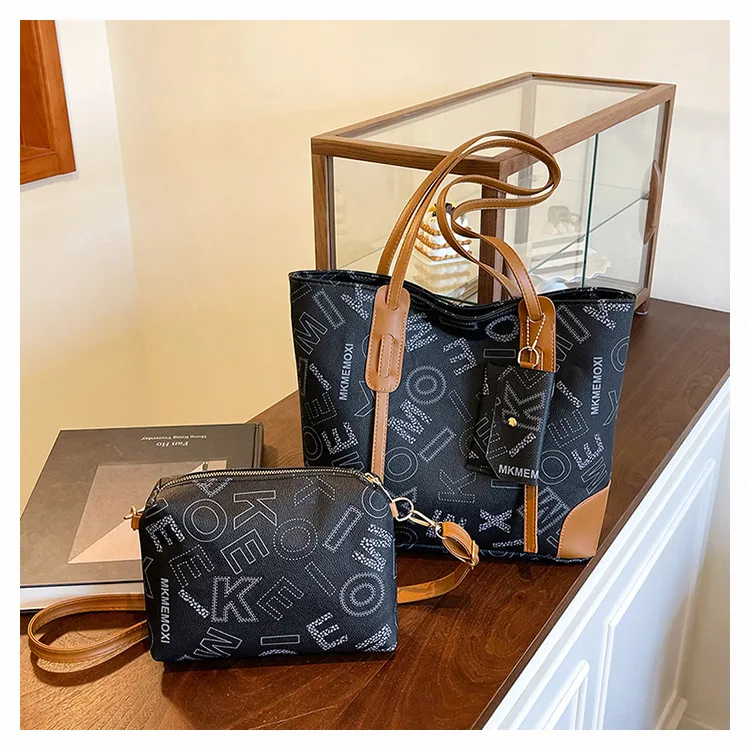 Women's Foreign Trade Bags  New Shoulder Bag Retro Fashion Casual Tote Bag Women's Simple Large Capacity Handbag display picture 12