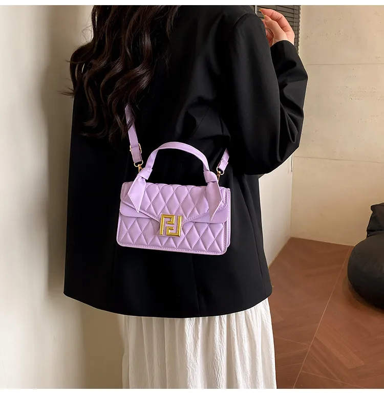 New  Classic Style Diamond Pattern Chain Bag Women's Fashionable All-Match Party Shoulder Messenger Bag display picture 9