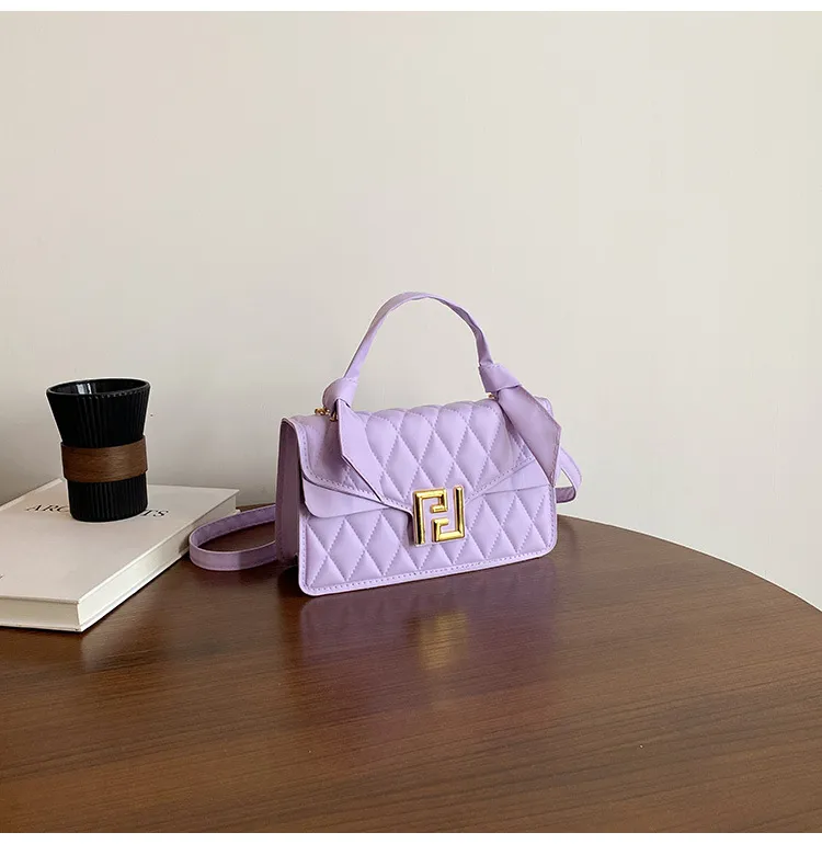New  Classic Style Diamond Pattern Chain Bag Women's Fashionable All-Match Party Shoulder Messenger Bag display picture 12