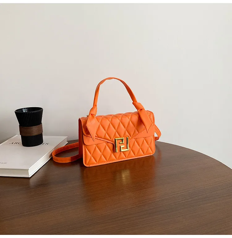 New  Classic Style Diamond Pattern Chain Bag Women's Fashionable All-Match Party Shoulder Messenger Bag display picture 14