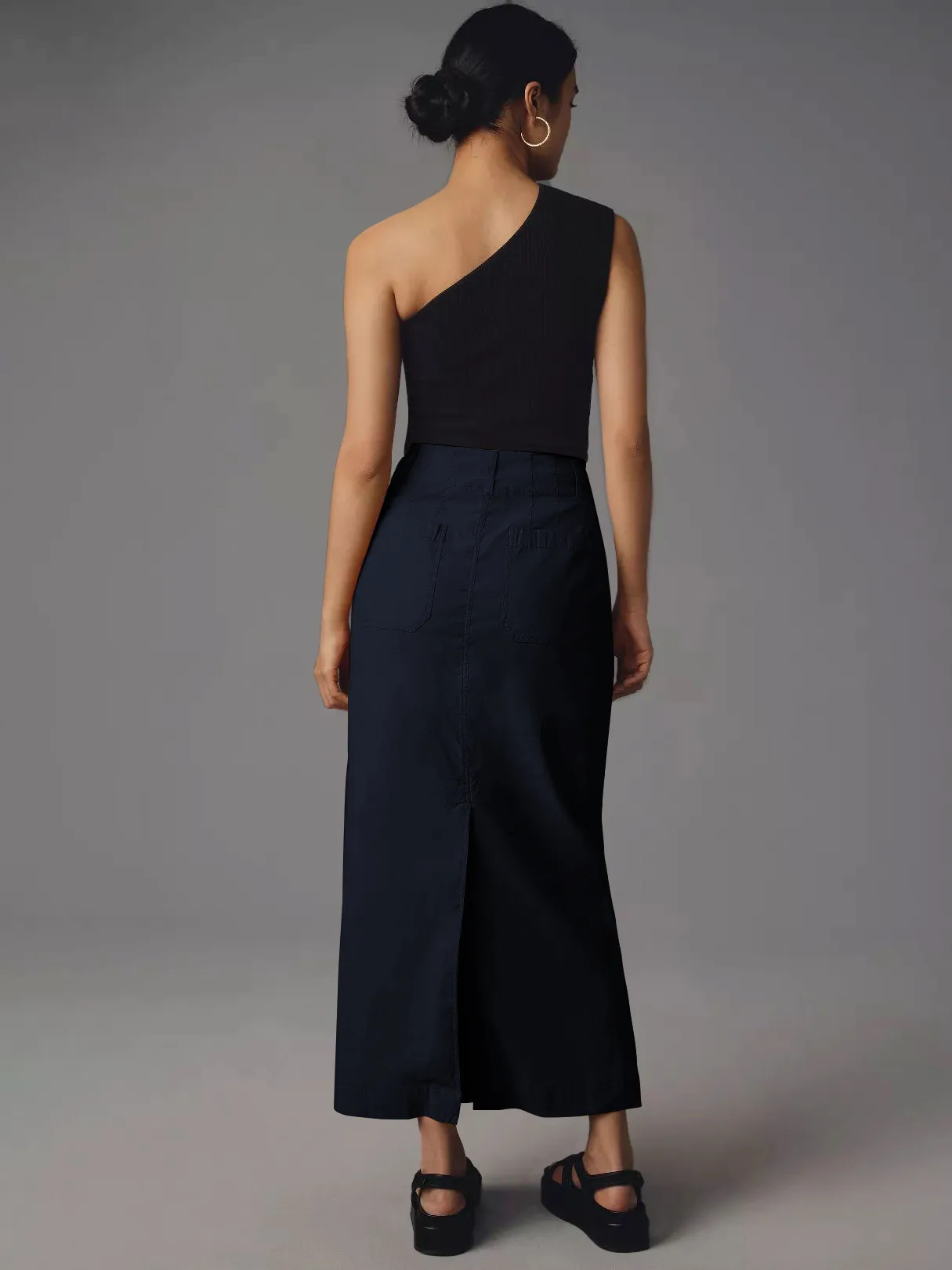 American Style Retro Straight Long Dress Autumn High-end Sense Pocket Skirt Commuter Style Solid Color Elegant Casual Workwear Skirt display picture 24