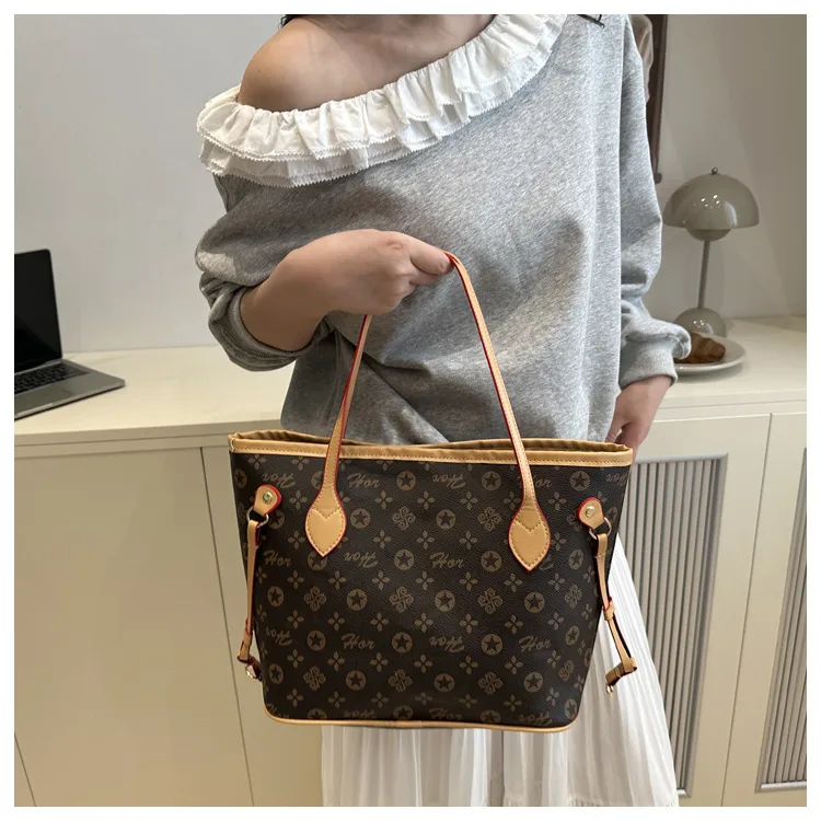 New Fashion Large Capacity High-End Handbag Commuter Messenger Bag Women's Bag Shoulder Portable Tote Bag display picture 3
