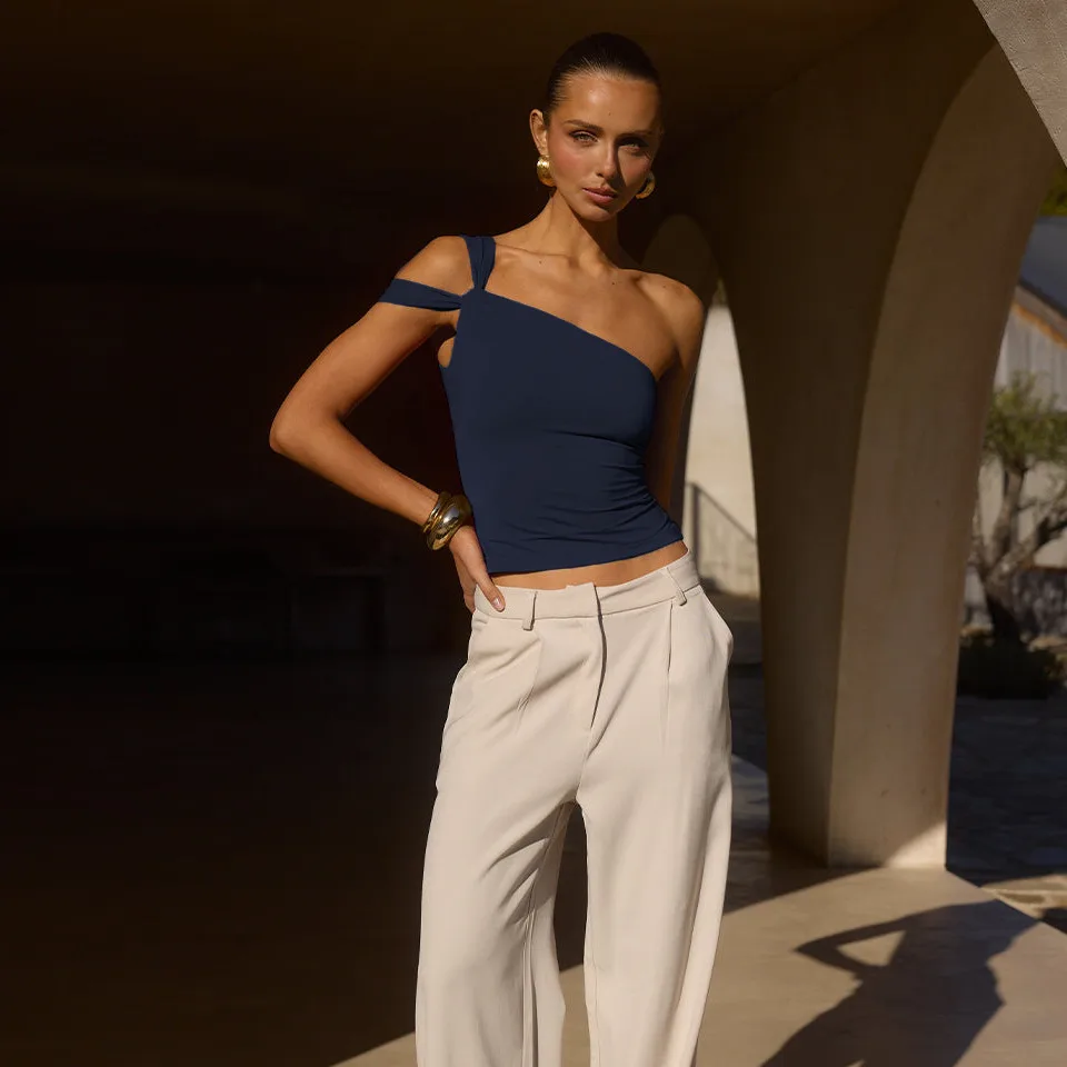 Summer New Sexy Spice Girl  Irregular Collar Fashionable Short Navel Design Sense Vest Top For Women display picture 20