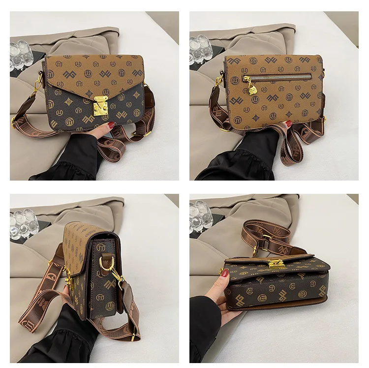 Fashionable Shoulder Bag Simple Fashion Retro Women Bag  New Personal Leisure Texture Western Style Crossbody Small Square Bag display picture 2