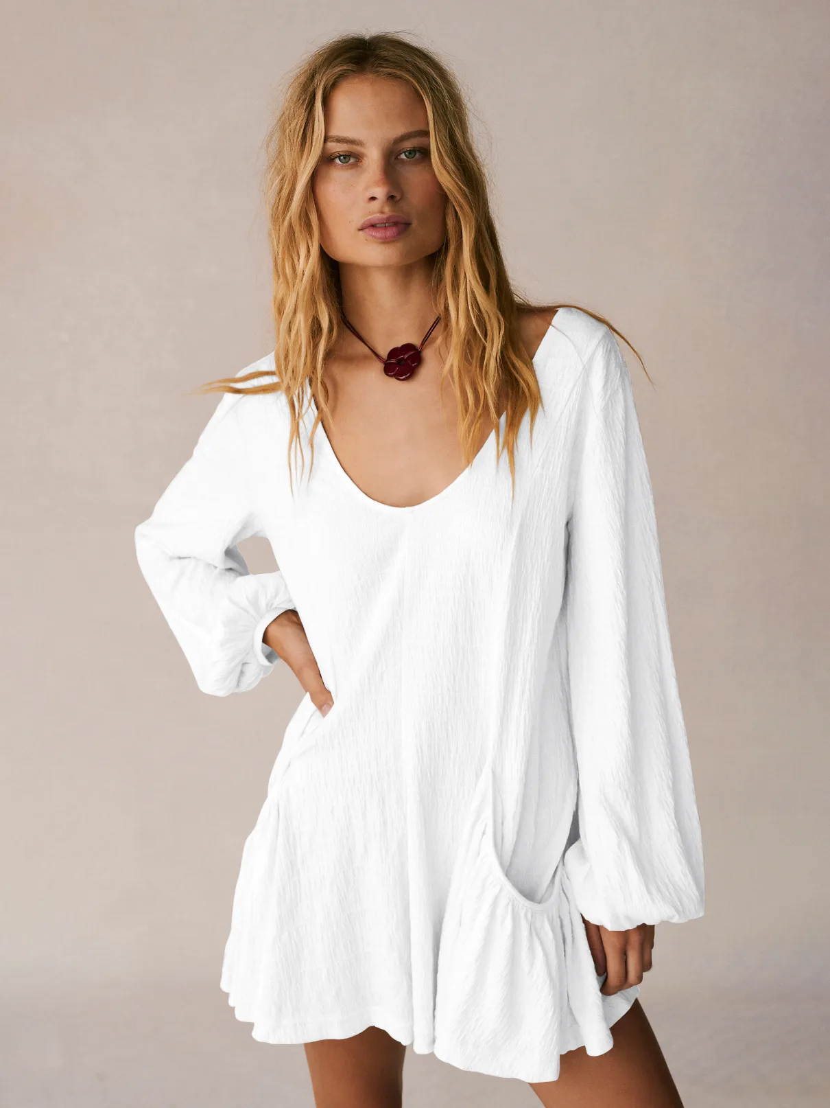 Foreign Trade All-match Explosions Women's U-collar Lantern Sleeve Pocket Solid Color Loose Casual Dress Long-sleeved Skirt display picture 5