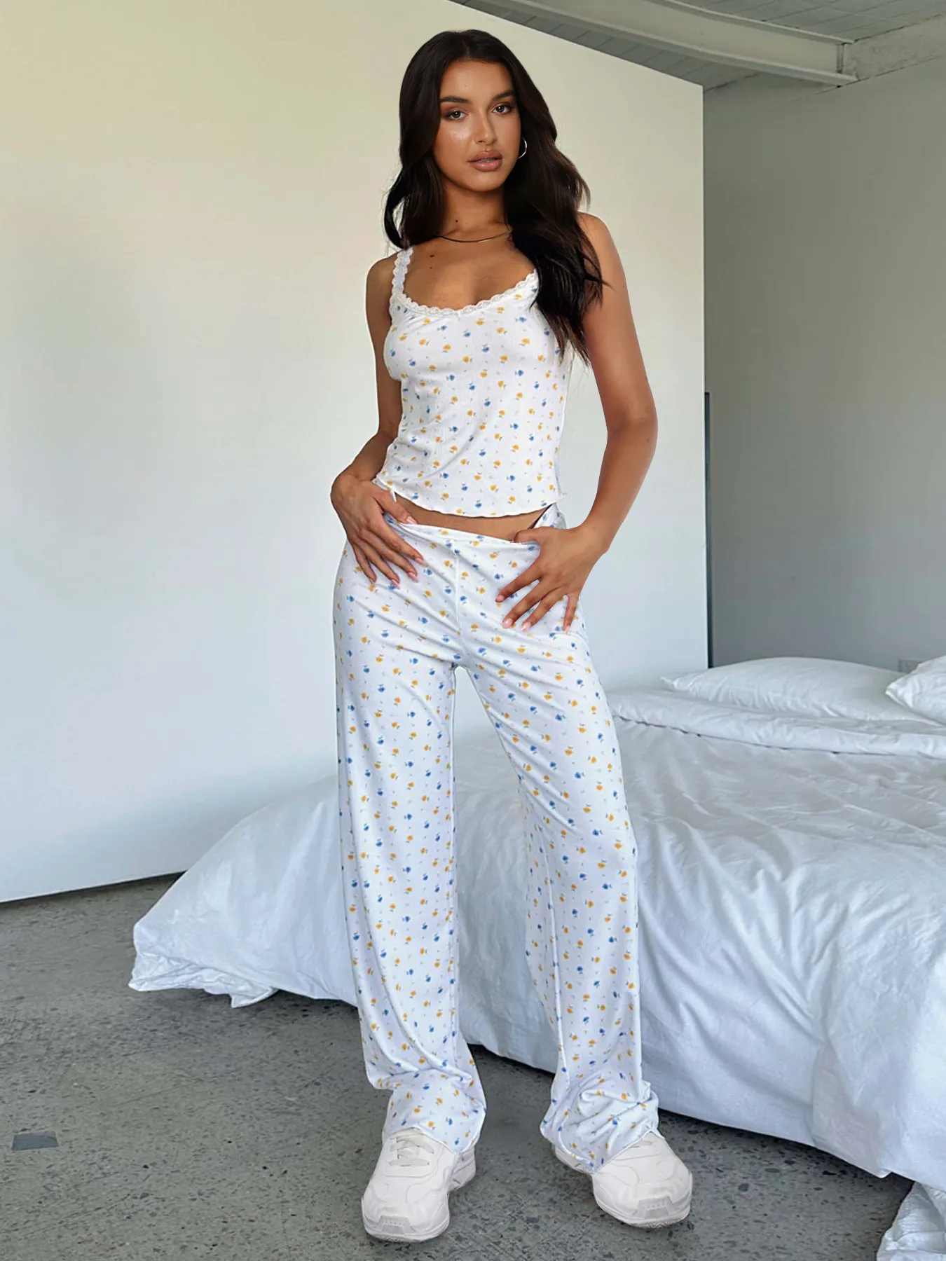 Lace Digital Printing Sling Casual Pants Two-Piece Women's Summer Suit Women's Casual Wear display picture 7