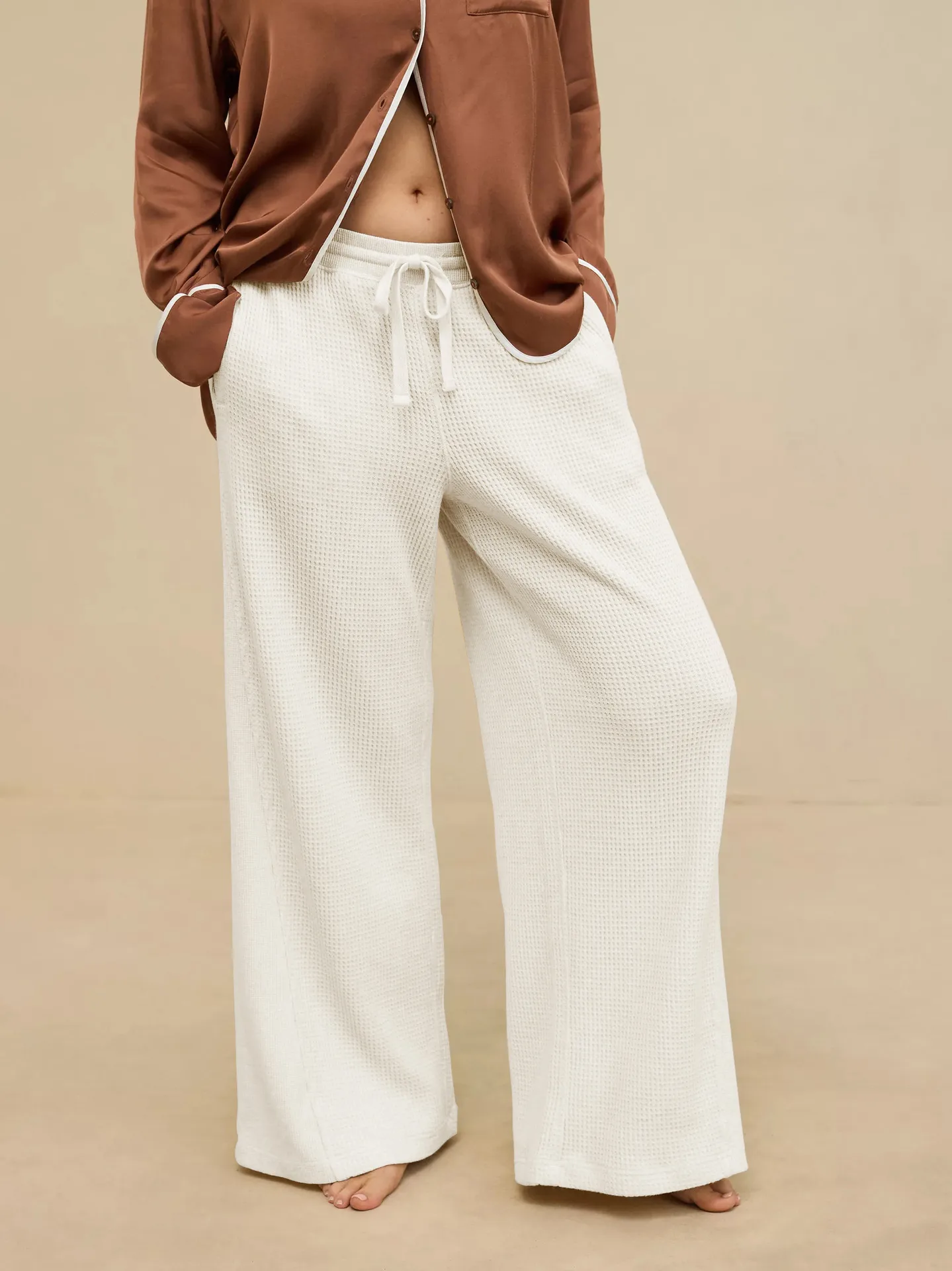 New Foreign Trade Fashion Casual Loose Straight Leg Pants Trousers  Hot Solid Color Lace-up Commuter Autumn And Winter Wide Leg Pants display picture 13
