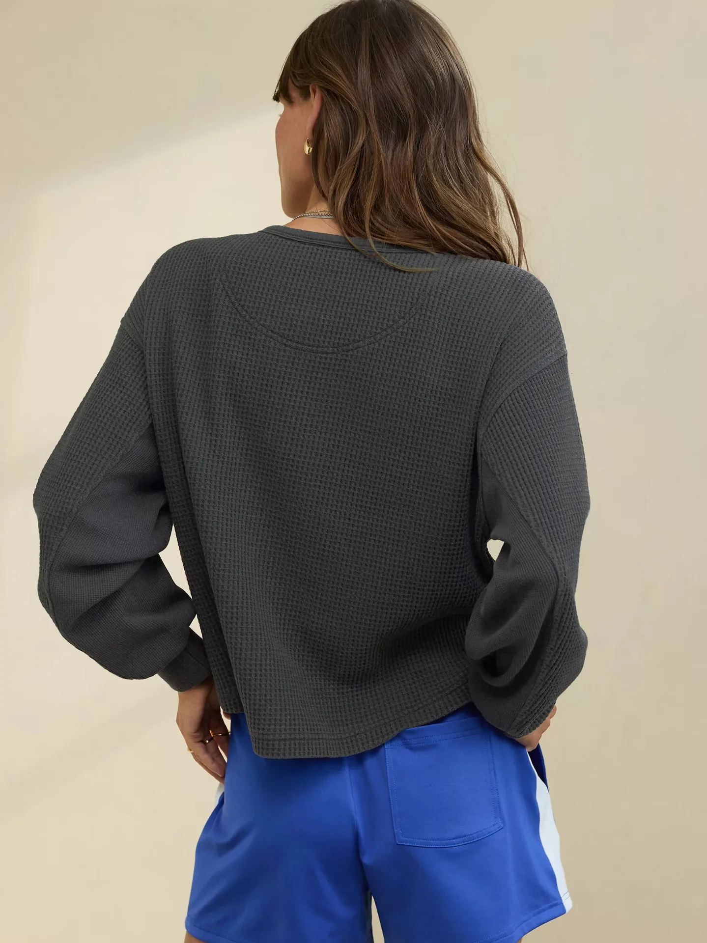 Hot Sale  New Button Waffle Loose Casual Commuting Lazy Sweat Top Autumn And Winter Women's Clothing display picture 4