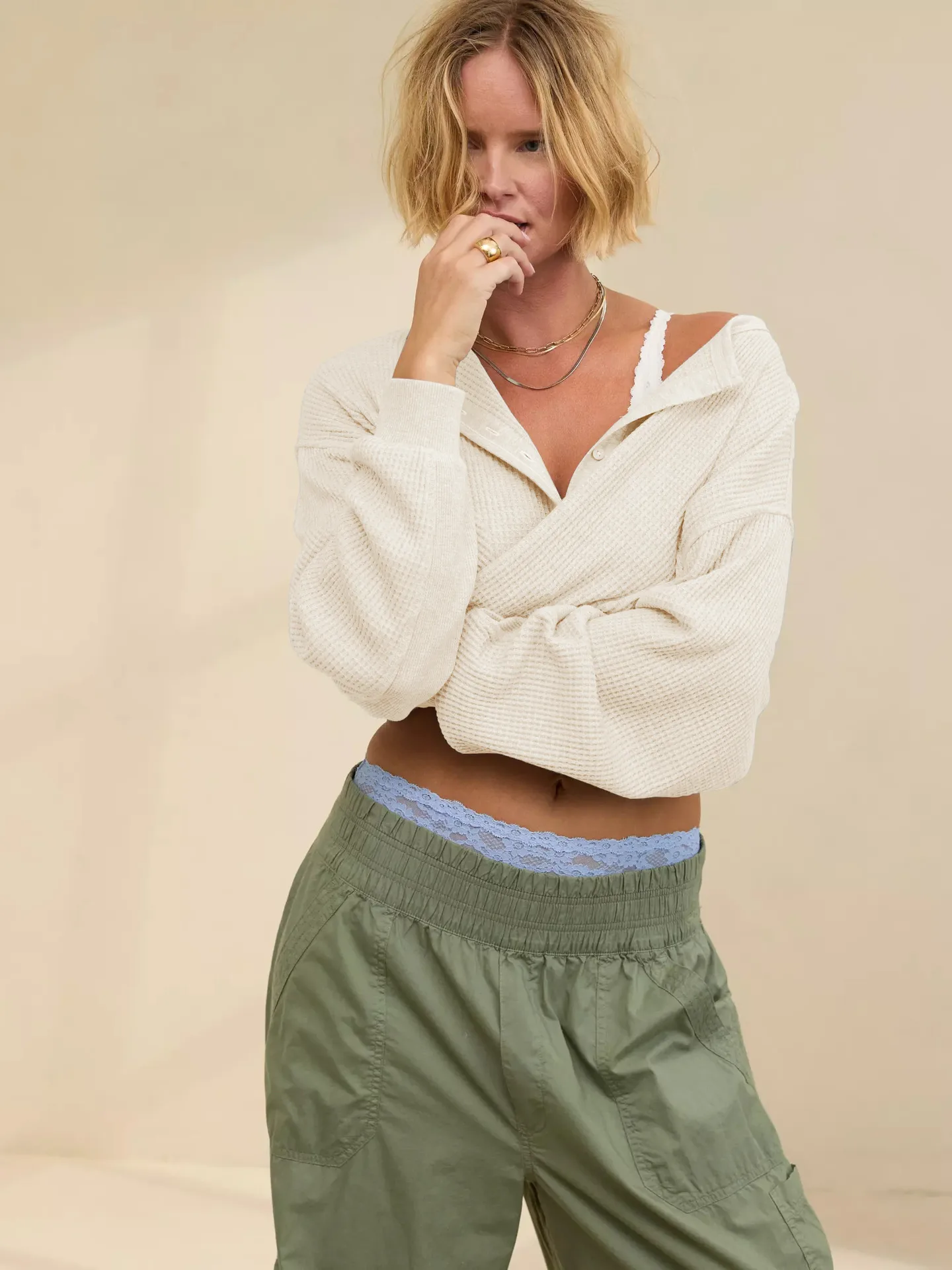Hot Sale  New Button Waffle Loose Casual Commuting Lazy Sweat Top Autumn And Winter Women's Clothing display picture 15