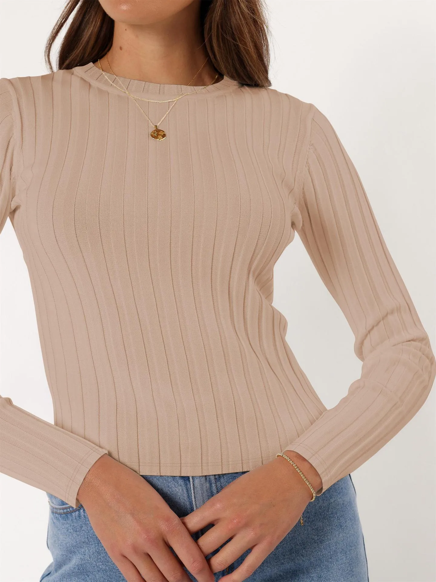 Europe And The United States  New Round Neck Knitted Thread Slim Solid Color Simple Commuter Wind Long Sleeve Top T-shirt display picture 3