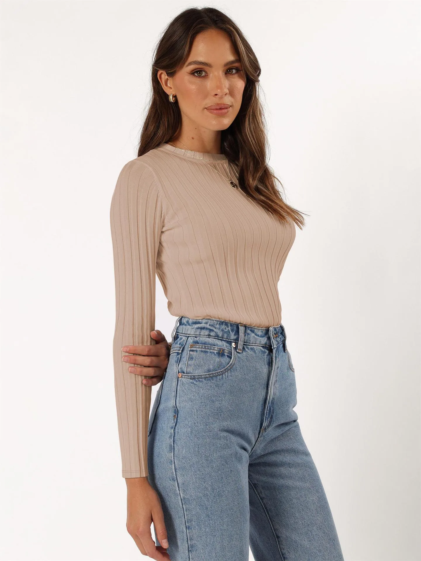 Europe And The United States  New Round Neck Knitted Thread Slim Solid Color Simple Commuter Wind Long Sleeve Top T-shirt display picture 5