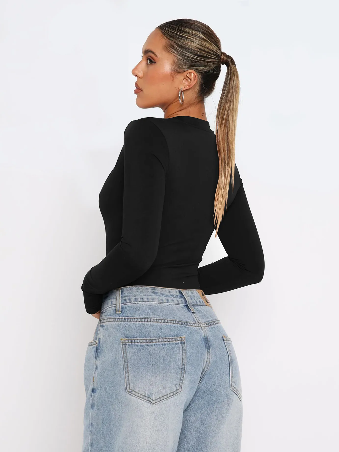 Foreign Trade  Hot Girl Y2K Explosions Women's Wear Deep V-neck Solid Color All-match Slim-fit Top With Long Sleeve Autumn And Winter Women display picture 4