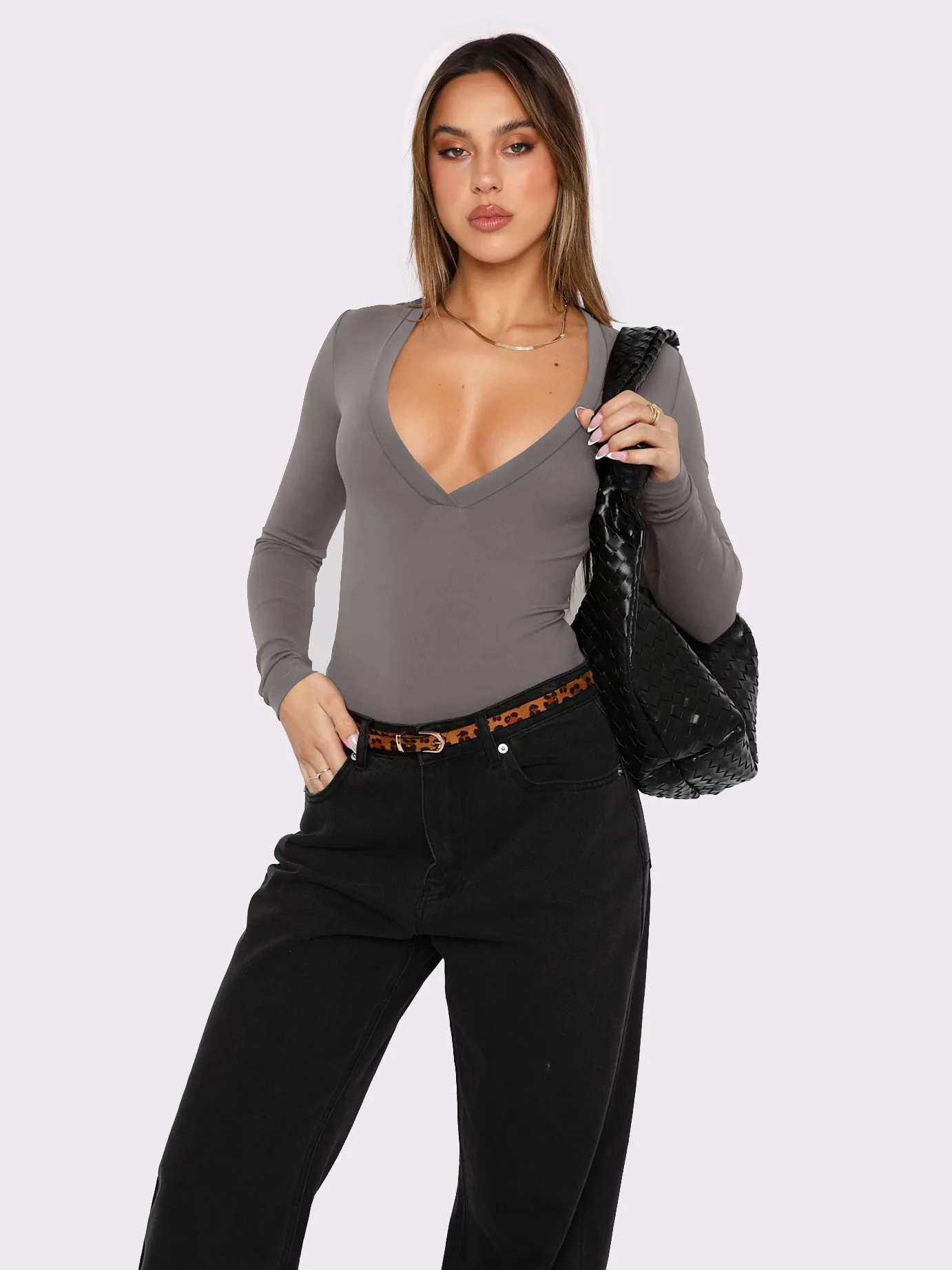 Foreign Trade  Hot Girl Y2K Explosions Women's Wear Deep V-neck Solid Color All-match Slim-fit Top With Long Sleeve Autumn And Winter Women display picture 17
