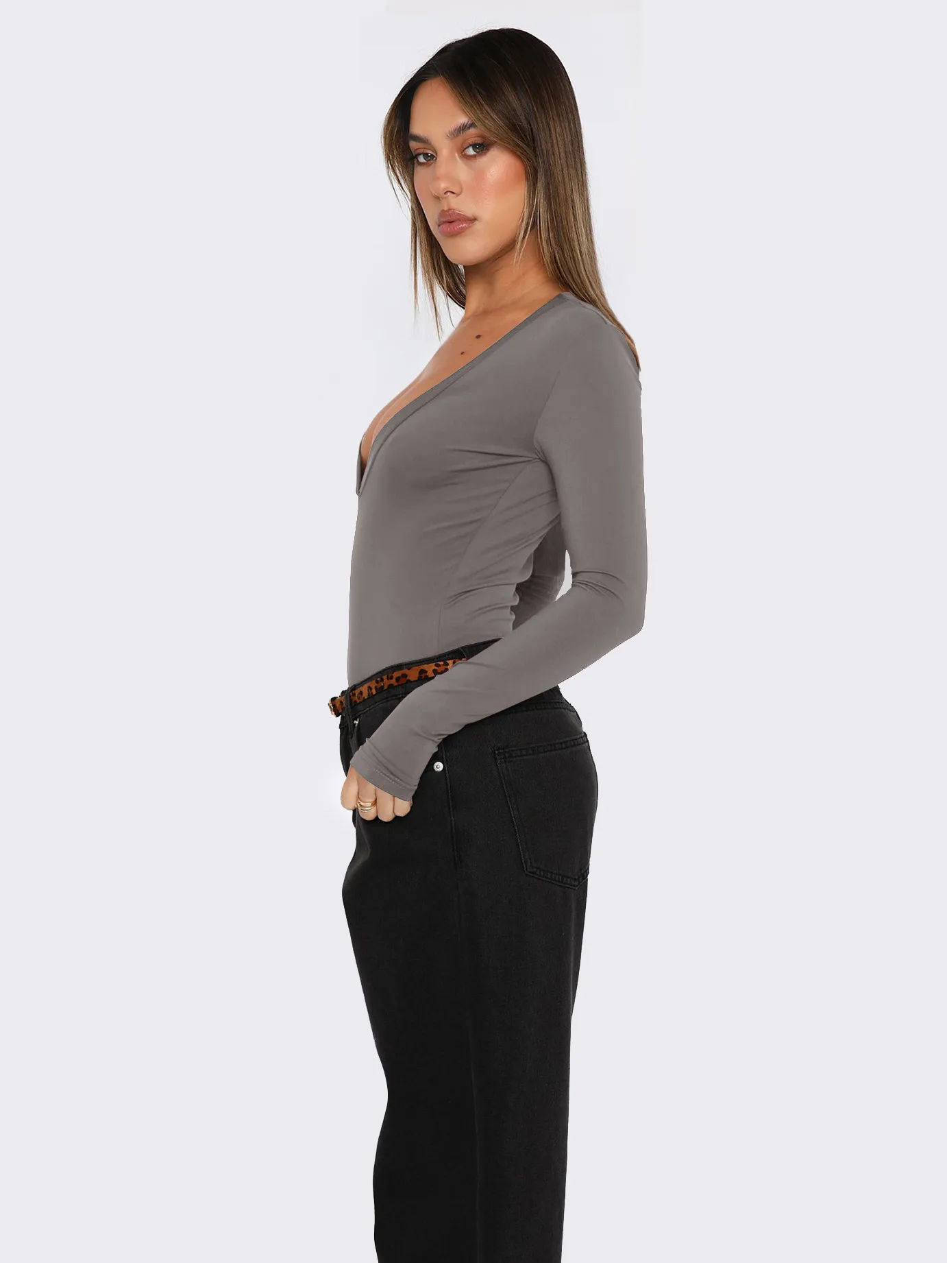Foreign Trade  Hot Girl Y2K Explosions Women's Wear Deep V-neck Solid Color All-match Slim-fit Top With Long Sleeve Autumn And Winter Women display picture 18
