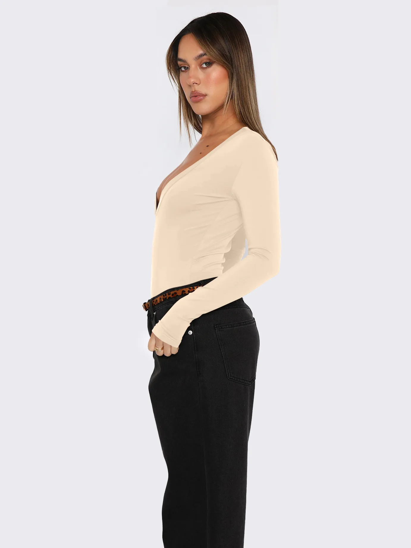 Foreign Trade  Hot Girl Y2K Explosions Women's Wear Deep V-neck Solid Color All-match Slim-fit Top With Long Sleeve Autumn And Winter Women display picture 23