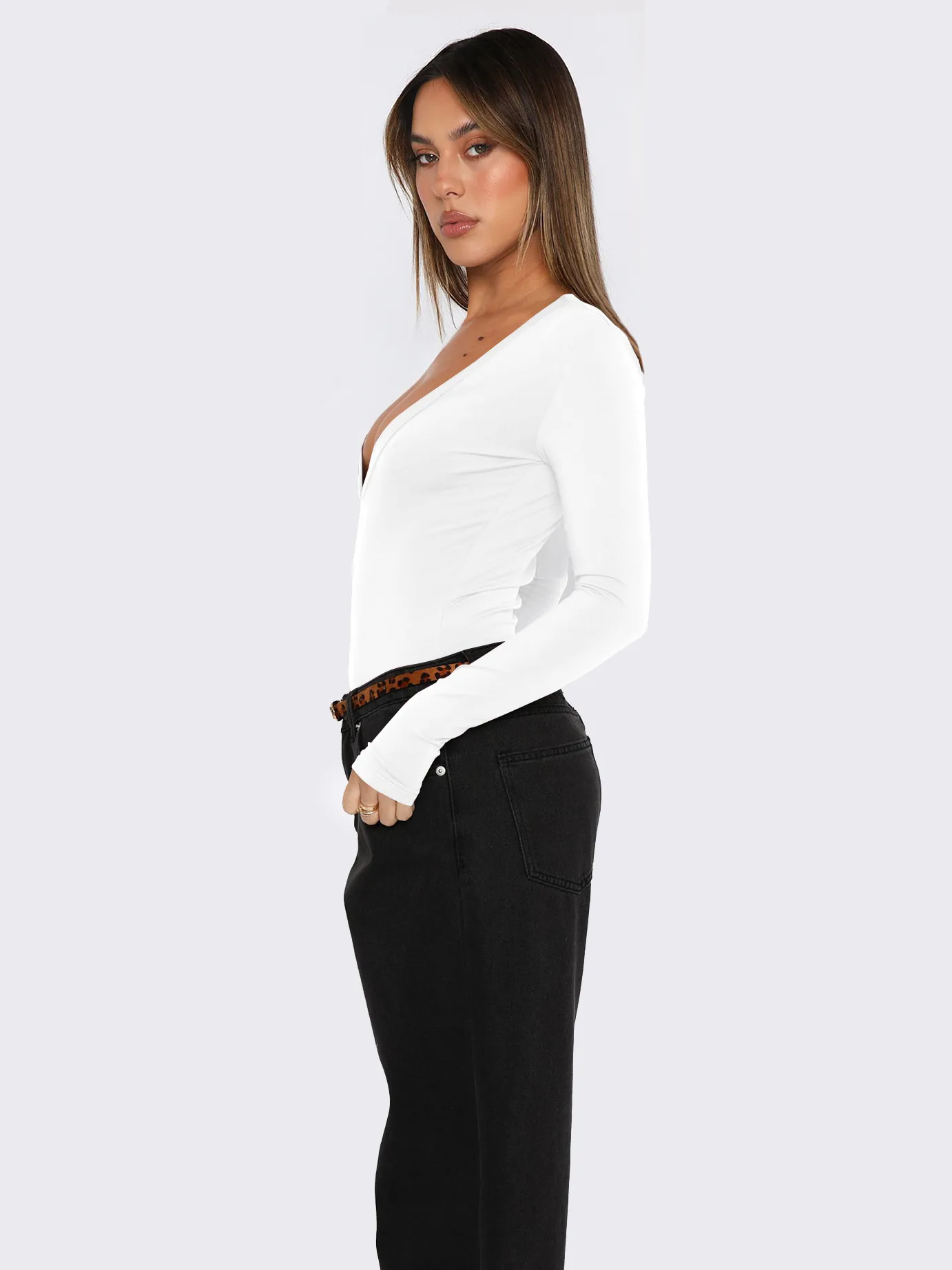 Foreign Trade  Hot Girl Y2K Explosions Women's Wear Deep V-neck Solid Color All-match Slim-fit Top With Long Sleeve Autumn And Winter Women display picture 28