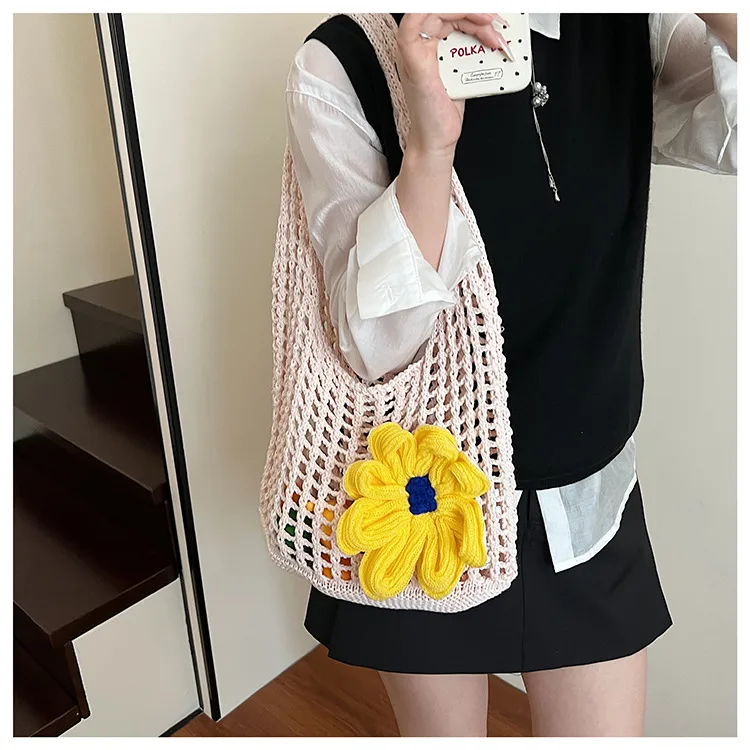 Artistic Hollow Knitted Woven Bag Women's Large Capacity  New Casual Shoulder Bag Seaside Vacation Beach Bag display picture 21