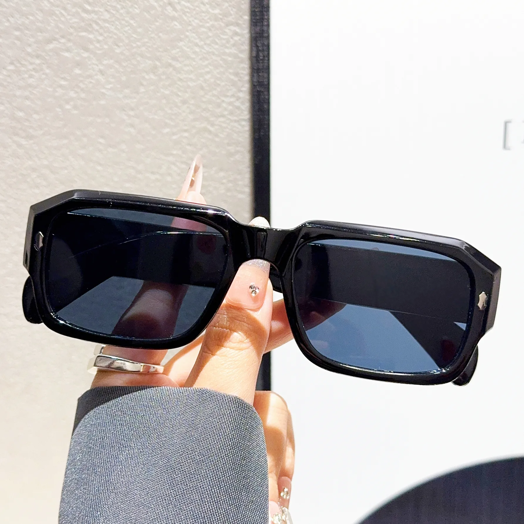 Casual Classic Style Solid Color Ac UV400 Protection Tinted Lenses Square Full Frame Glasses display picture 3