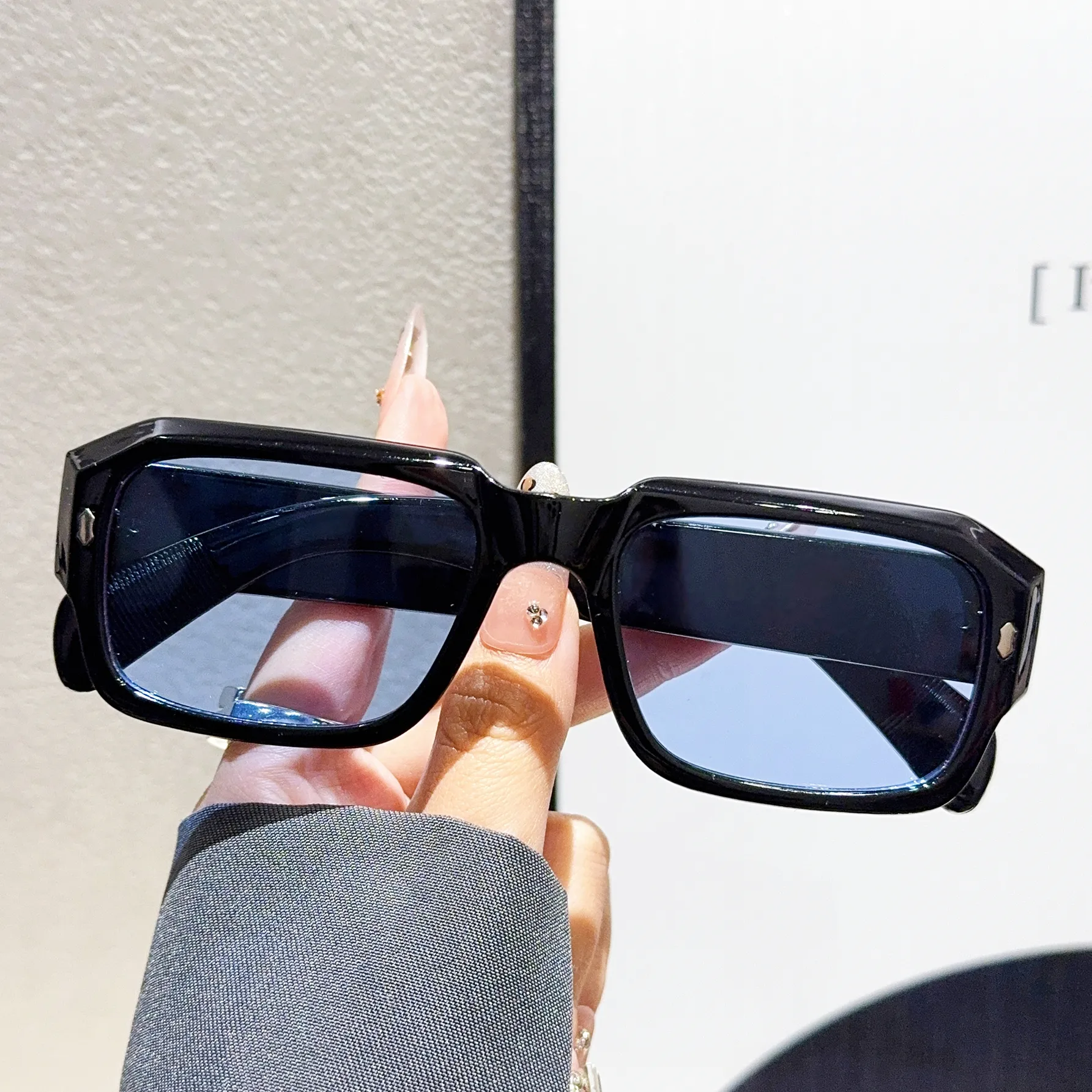 Casual Classic Style Solid Color Ac UV400 Protection Tinted Lenses Square Full Frame Glasses display picture 4