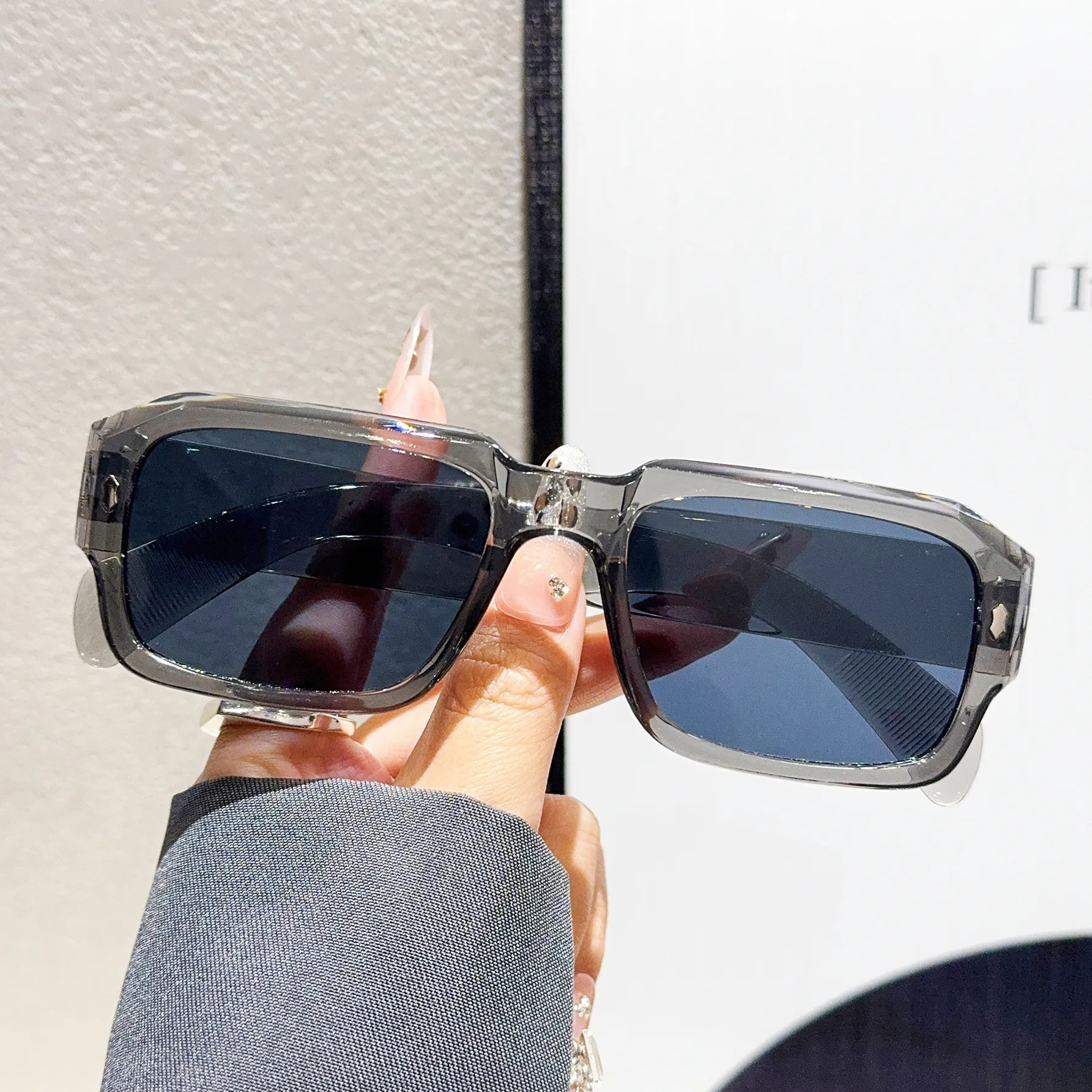 Casual Classic Style Solid Color Ac UV400 Protection Tinted Lenses Square Full Frame Glasses display picture 5