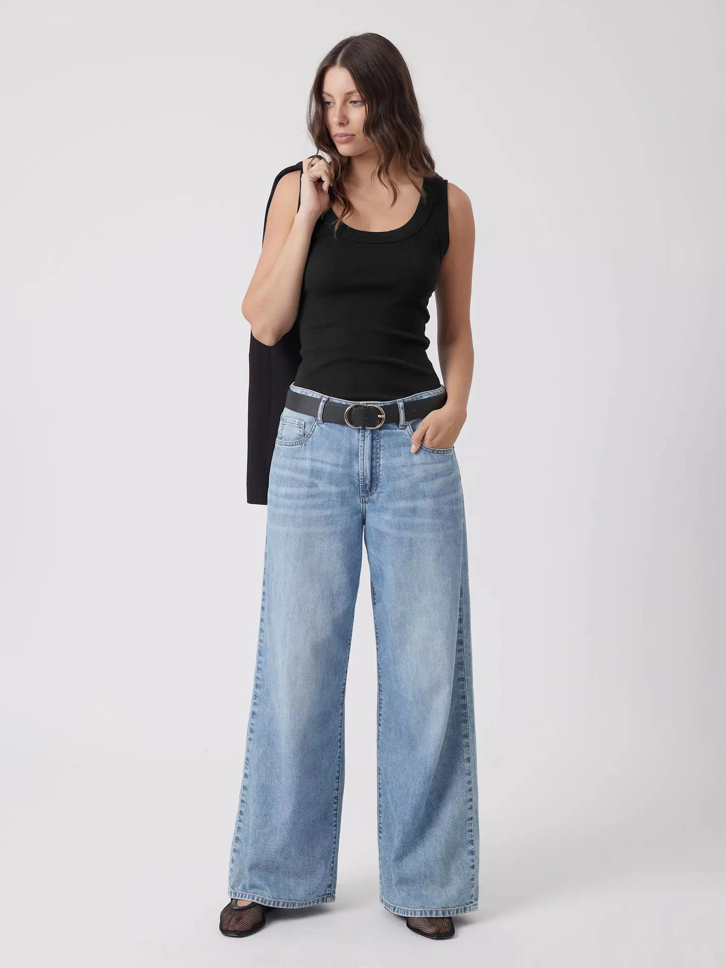 New Foreign Trade Summer Women's Threaded Minute Style High Quality Solid Color Shoulder Strap All-match Hot Girl Vest display picture 15