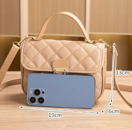 Guangzhou Bag Wholesale Hand Bag New Fashion Diamond Lattice Handbag Texture Joker Foreign Style Printing Bag display picture 4