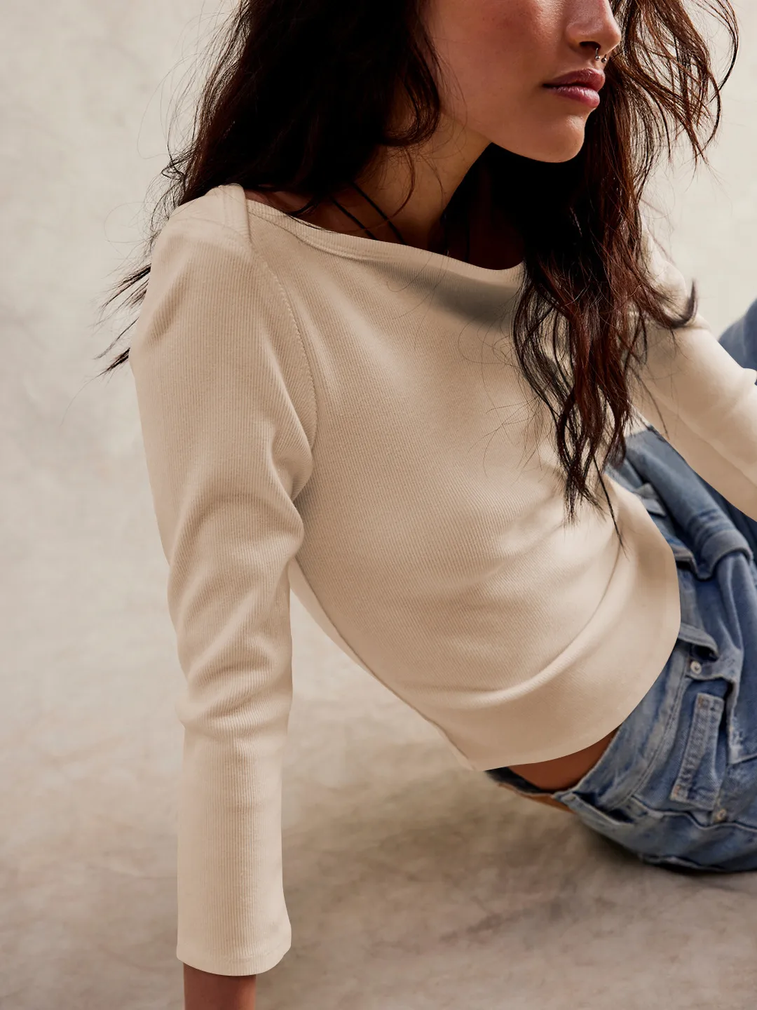 Summer New Hot Sale Women's Slim-fit One-line Collar Decorative Solid Color Top All-match Slimming Sexy Inner Women display picture 4