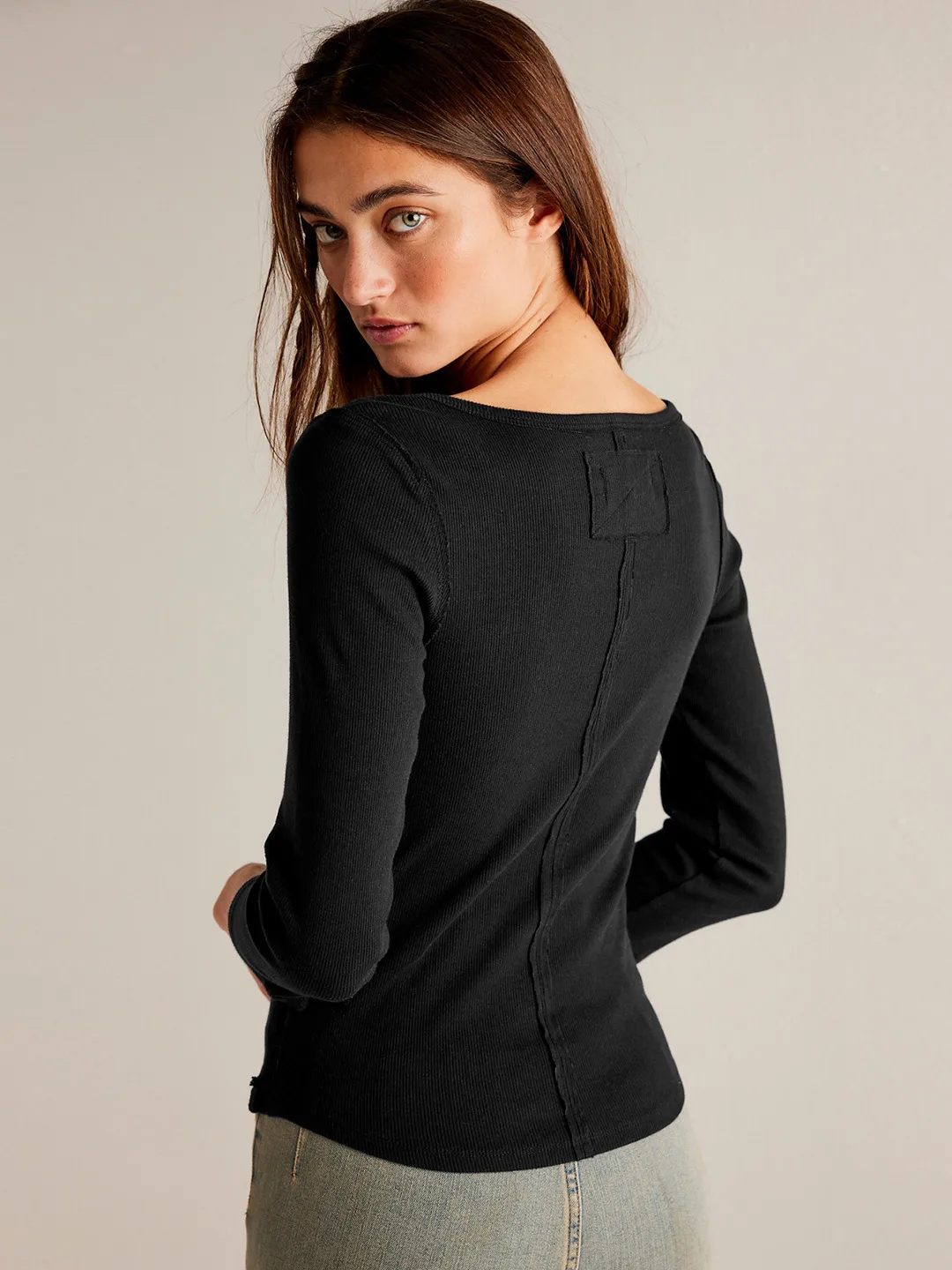 Summer New Hot Sale Women's Slim-fit One-line Collar Decorative Solid Color Top All-match Slimming Sexy Inner Women display picture 12