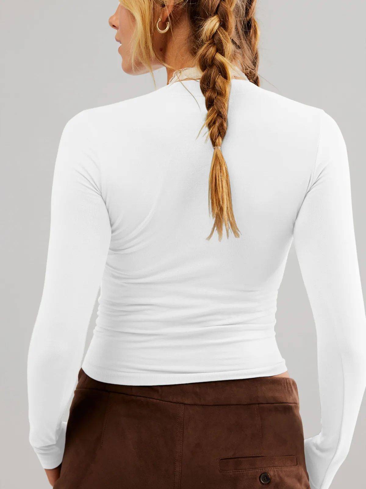 Style Explosions Temperament Commuter Pullover Slim-looking Round Neck Top Chic Slim-fit All-match Base Inner Women's Top display picture 30